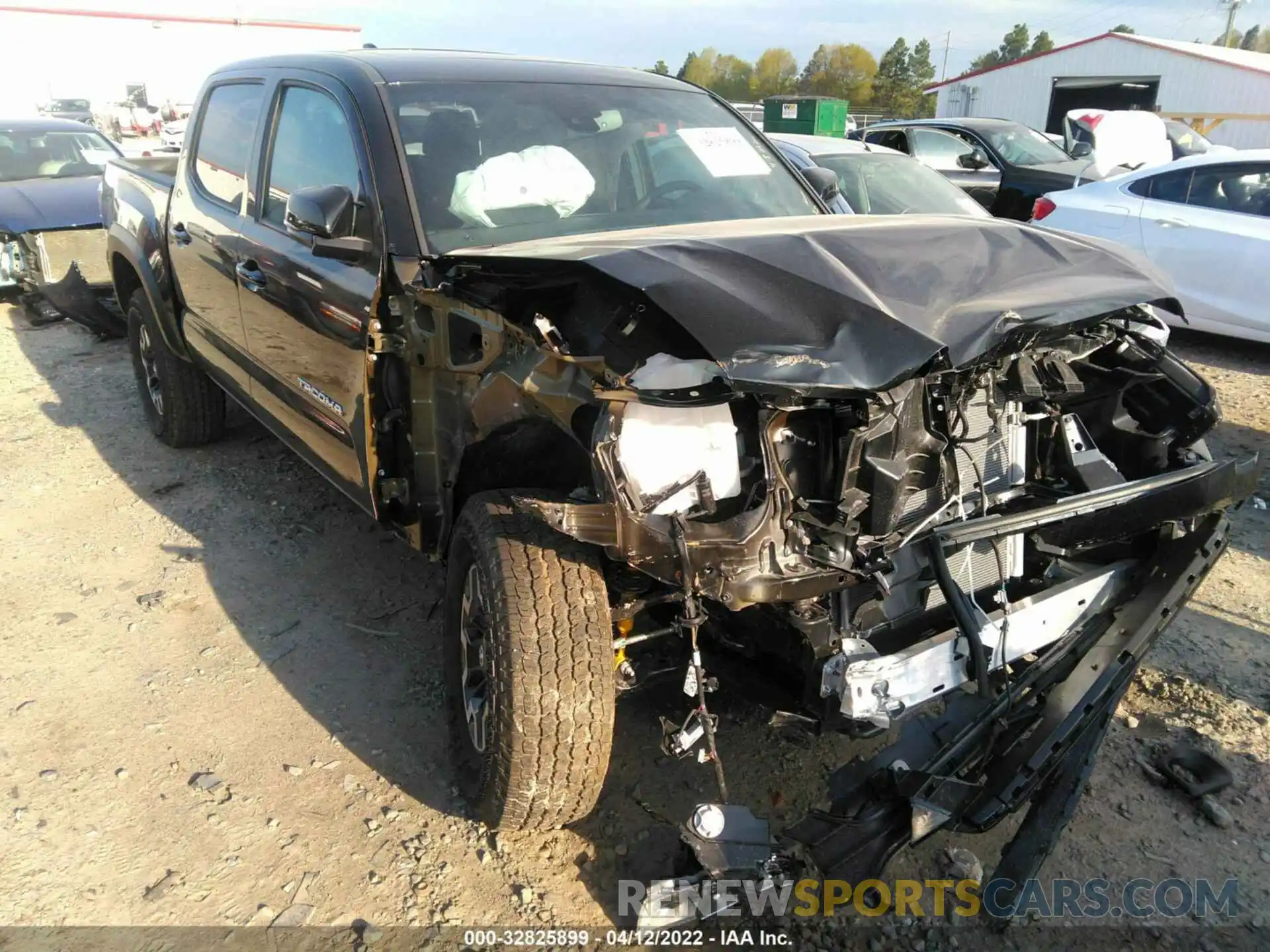 1 Photograph of a damaged car 3TMAZ5CN3NM174034 TOYOTA TACOMA 2WD 2022