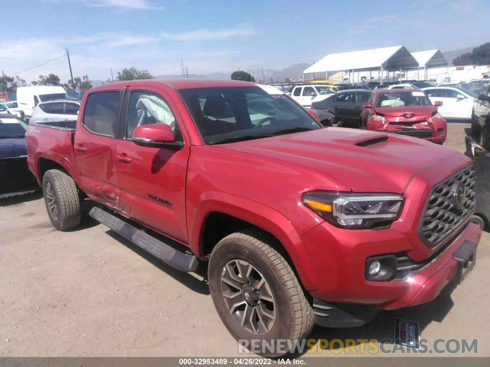 1 Photograph of a damaged car 3TMAZ5CN5NM161558 TOYOTA TACOMA 2WD 2022