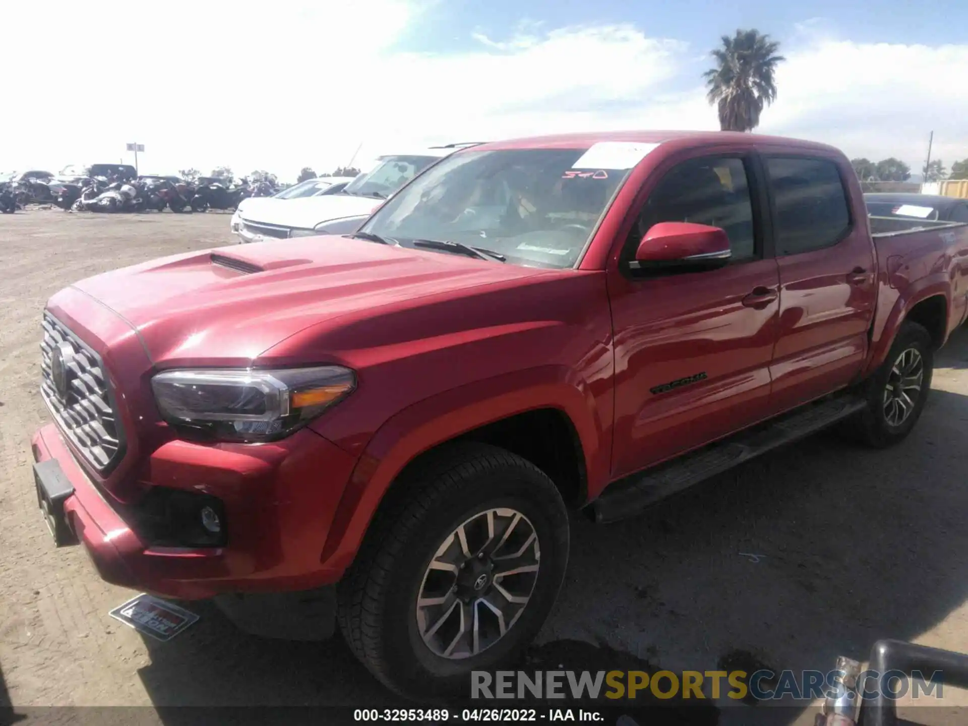 2 Photograph of a damaged car 3TMAZ5CN5NM161558 TOYOTA TACOMA 2WD 2022