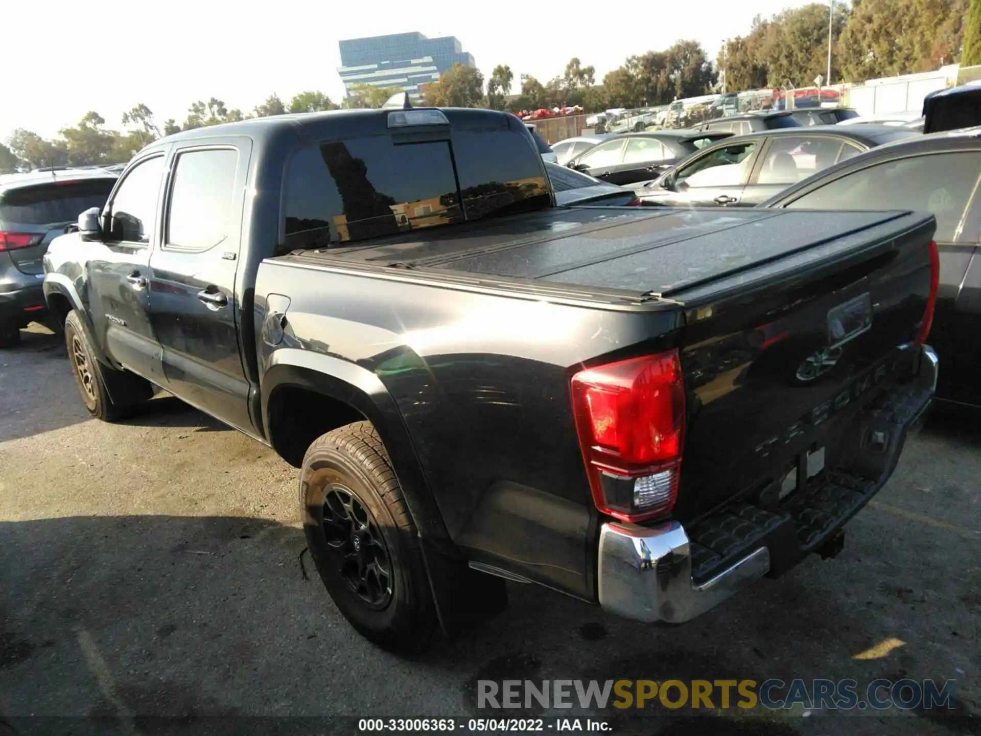 3 Photograph of a damaged car 3TMAZ5CN6NM171841 TOYOTA TACOMA 2WD 2022