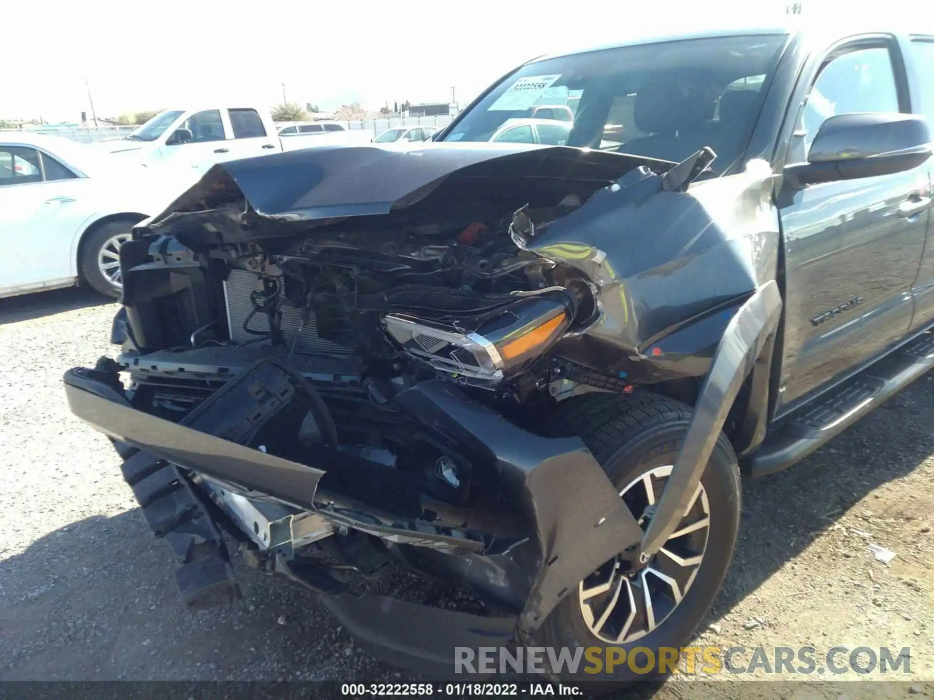 6 Photograph of a damaged car 3TMAZ5CN8NM161084 TOYOTA TACOMA 2WD 2022