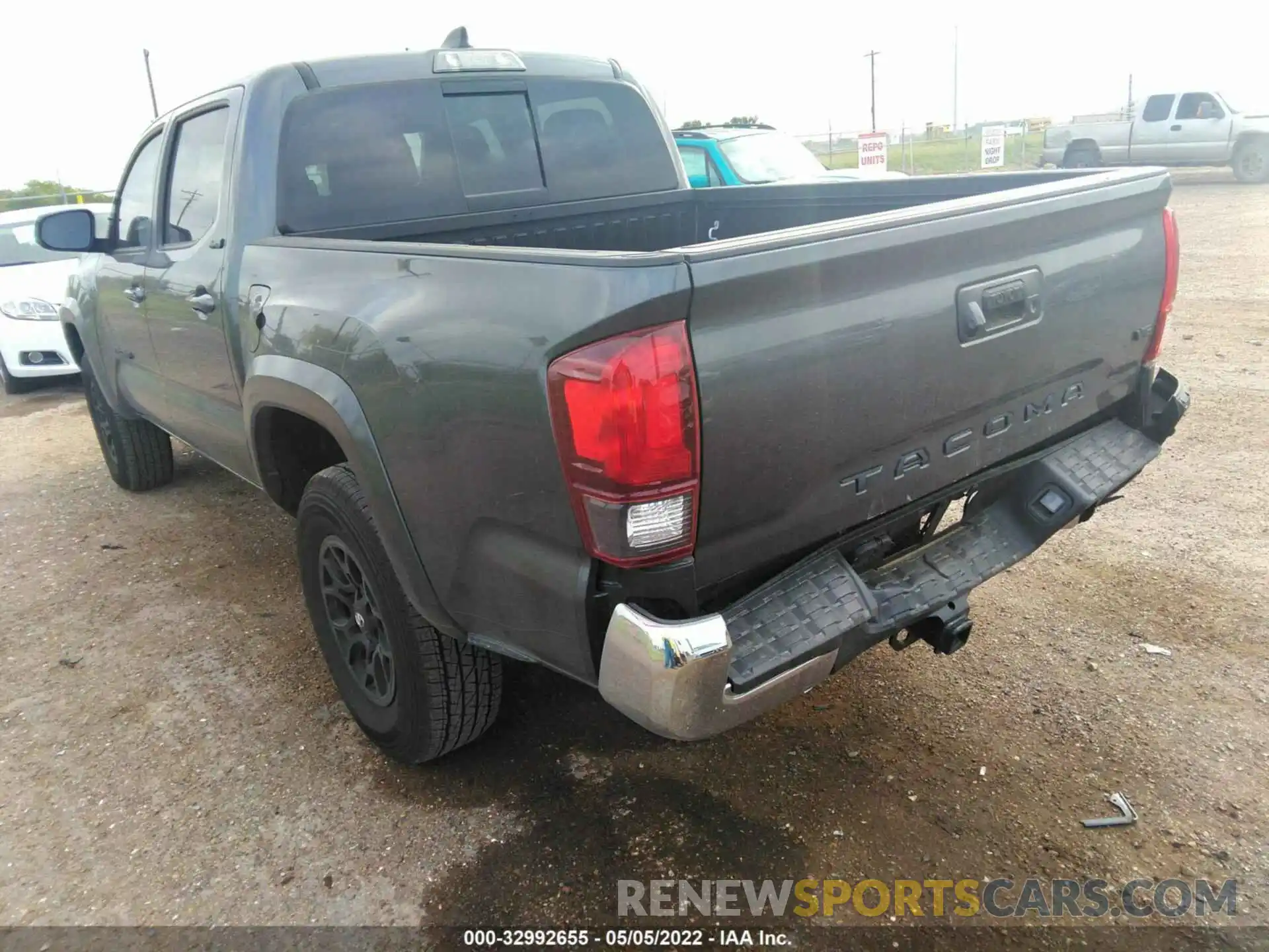 6 Photograph of a damaged car 3TMAZ5CN9NM173096 TOYOTA TACOMA 2WD 2022