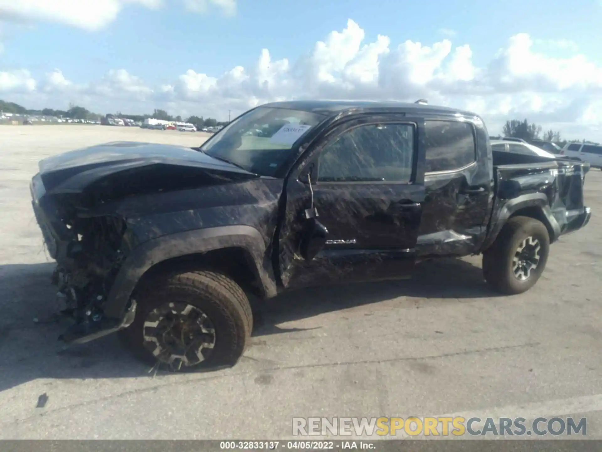 6 Photograph of a damaged car 3TMAZ5CNXNM171714 TOYOTA TACOMA 2WD 2022