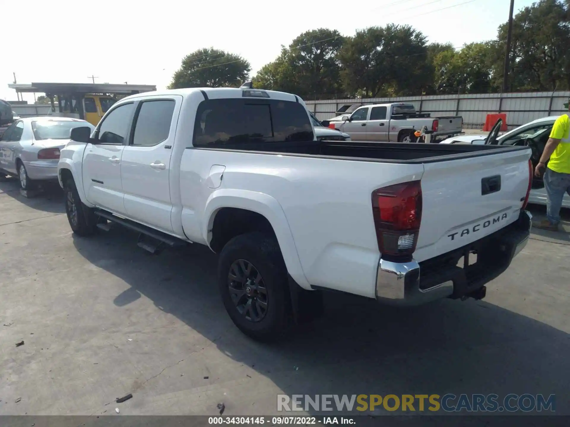 3 Photograph of a damaged car 3TMBZ5DN1NM033448 TOYOTA TACOMA 2WD 2022