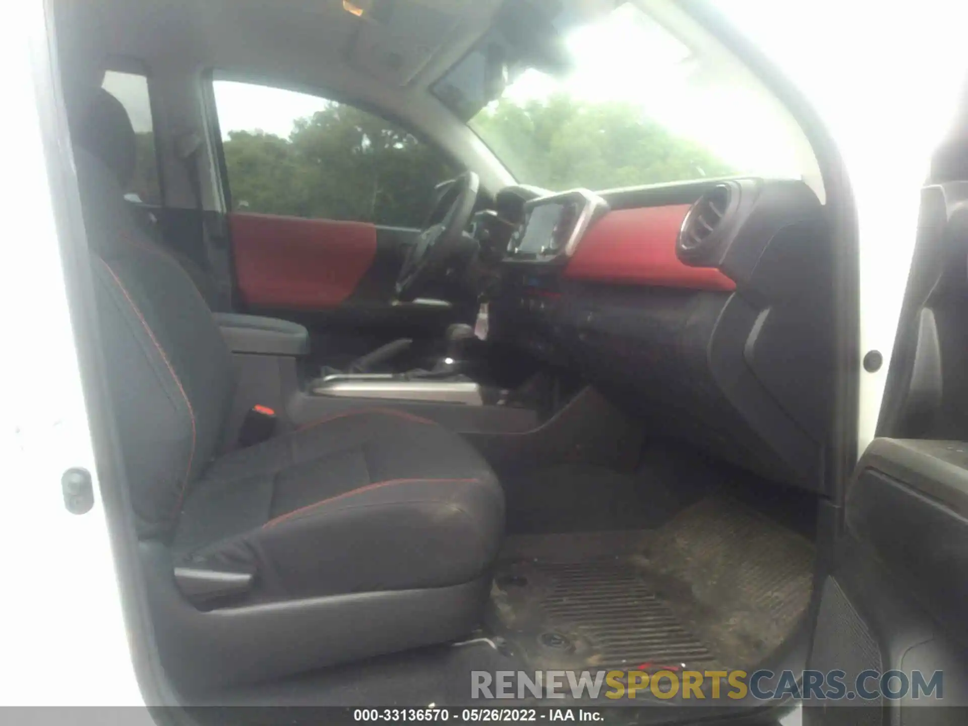 5 Photograph of a damaged car 3TMBZ5DN9NM032385 TOYOTA TACOMA 2WD 2022