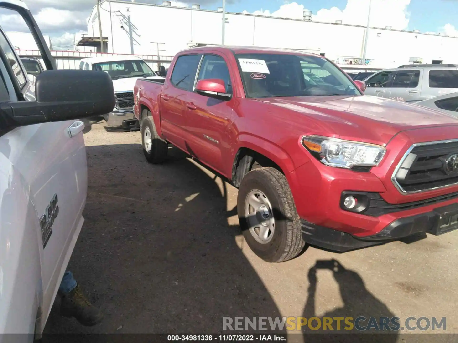 1 Фотография поврежденного автомобиля 3TYAX5GN2NT035047 TOYOTA TACOMA 2WD 2022