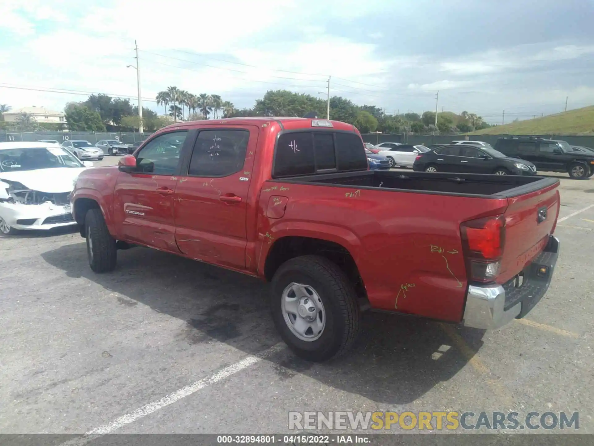 3 Photograph of a damaged car 3TYAX5GN3NT044842 TOYOTA TACOMA 2WD 2022