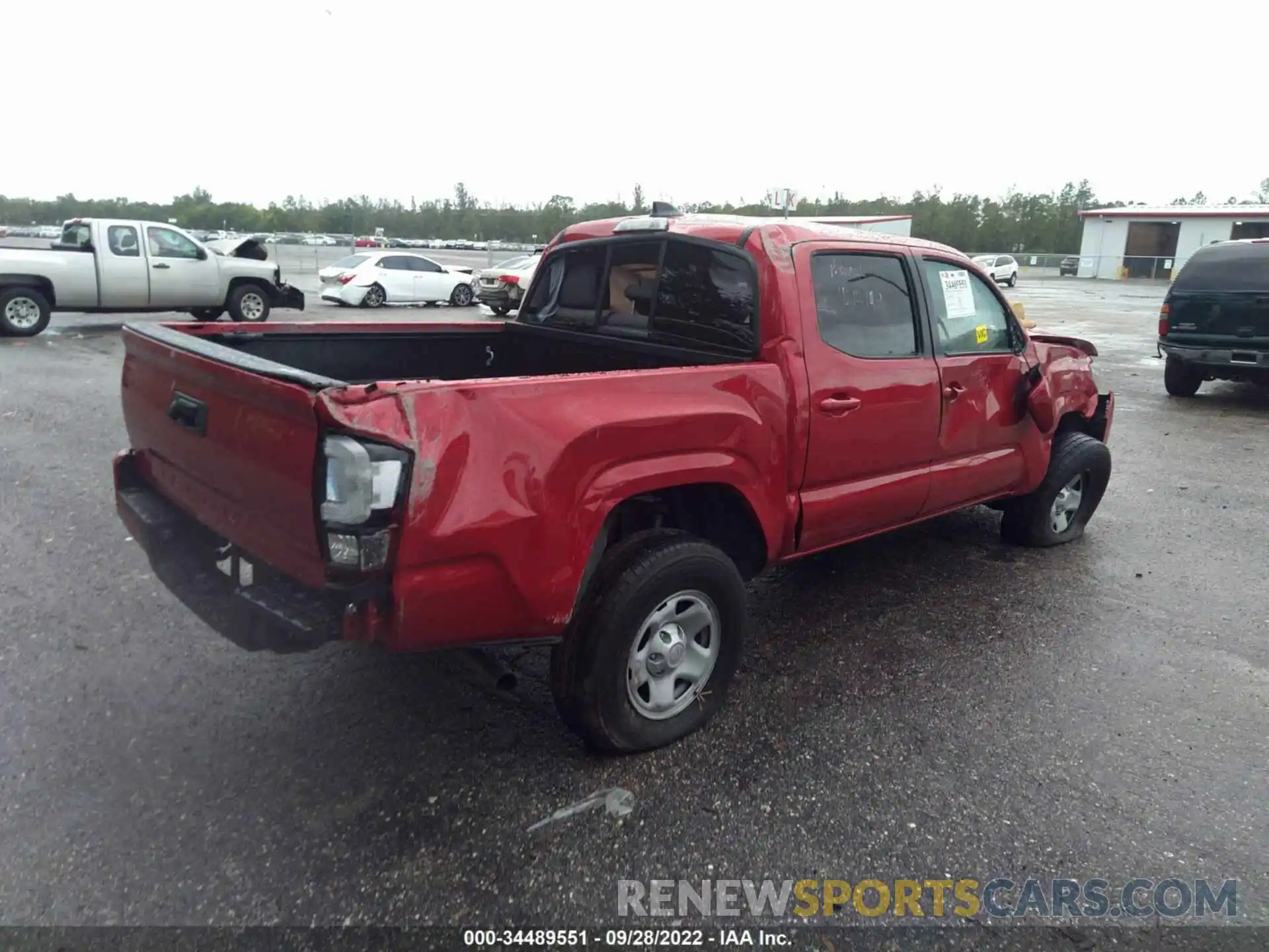 4 Photograph of a damaged car 3TYAX5GN4NT045756 TOYOTA TACOMA 2WD 2022