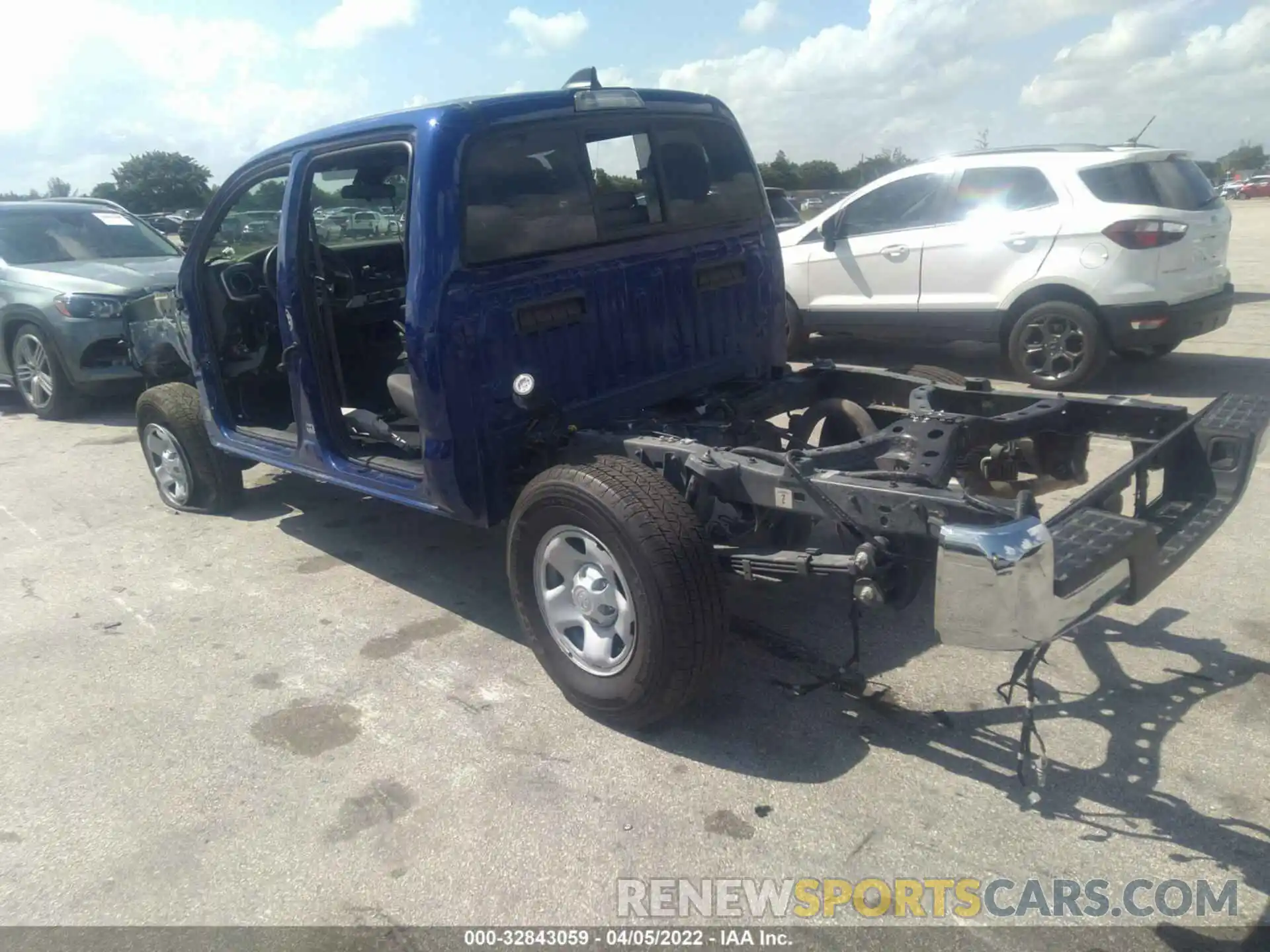 3 Photograph of a damaged car 3TYAX5GN5NT034264 TOYOTA TACOMA 2WD 2022