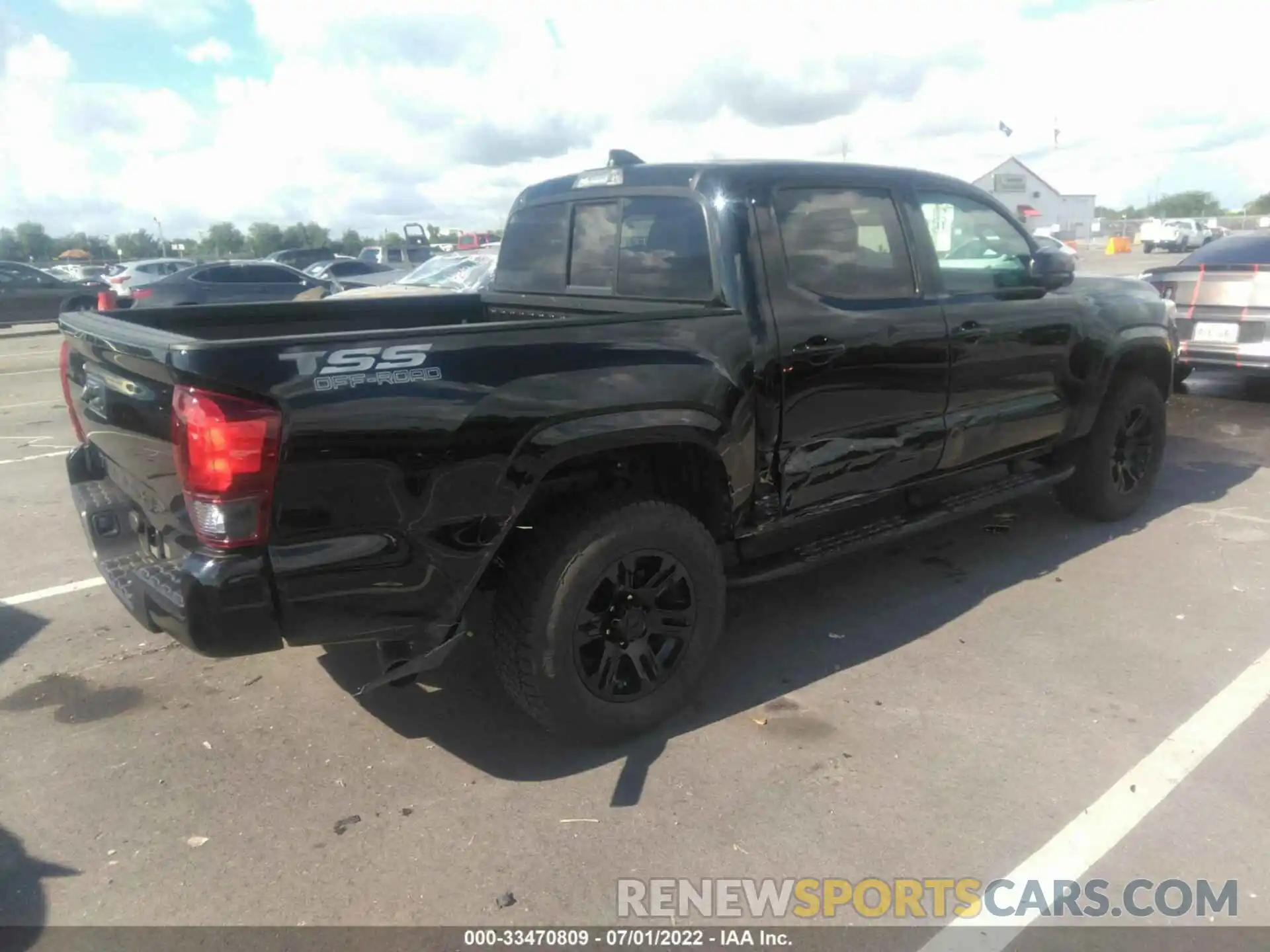 4 Photograph of a damaged car 3TYAX5GN5NT040162 TOYOTA TACOMA 2WD 2022