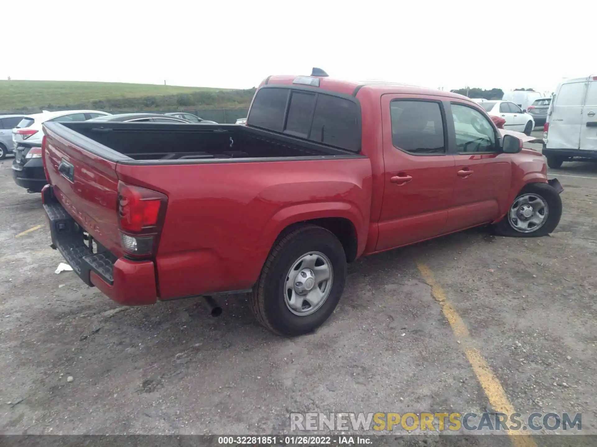 4 Photograph of a damaged car 3TYAX5GN7NT038560 TOYOTA TACOMA 2WD 2022