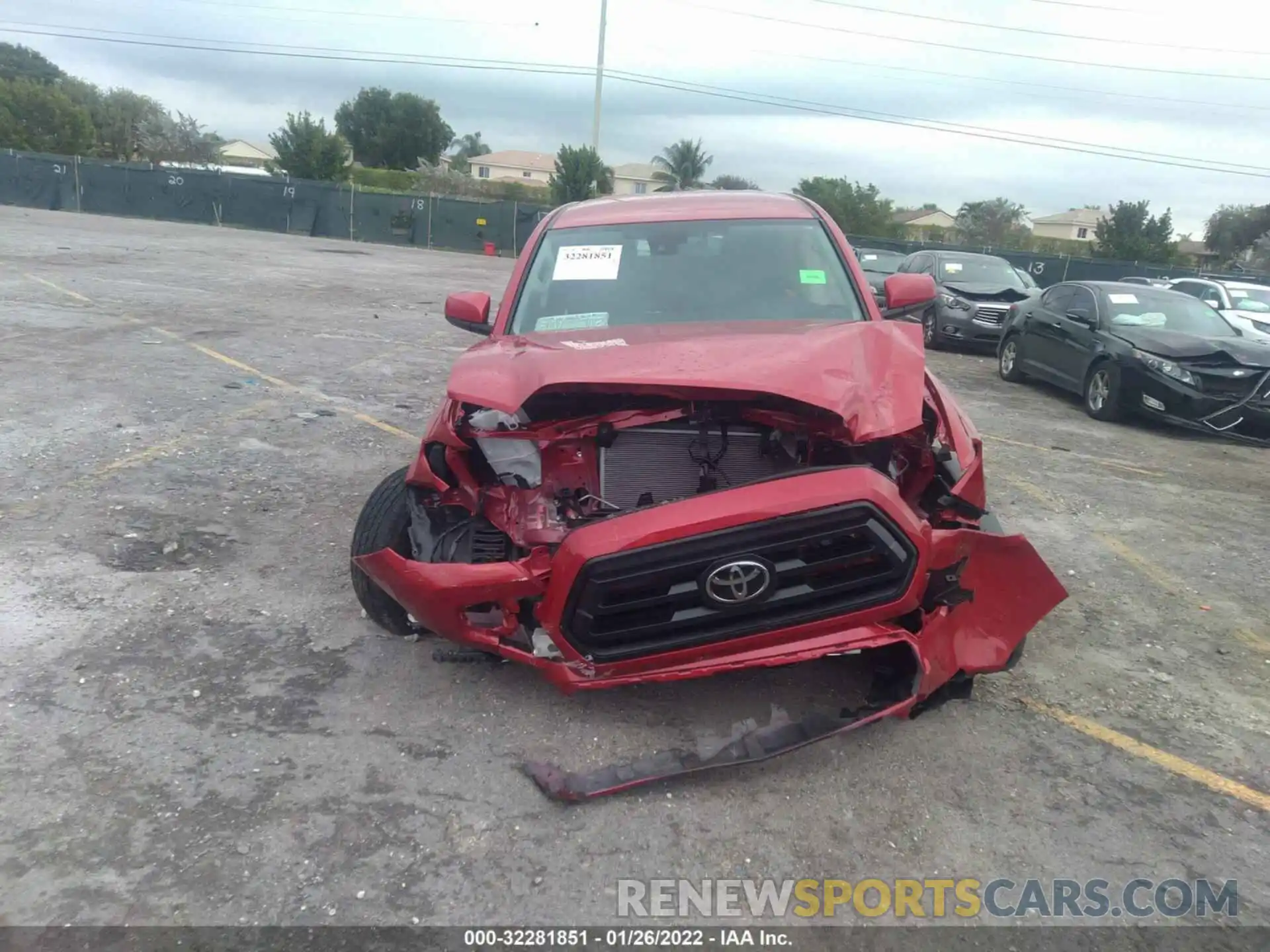 6 Photograph of a damaged car 3TYAX5GN7NT038560 TOYOTA TACOMA 2WD 2022