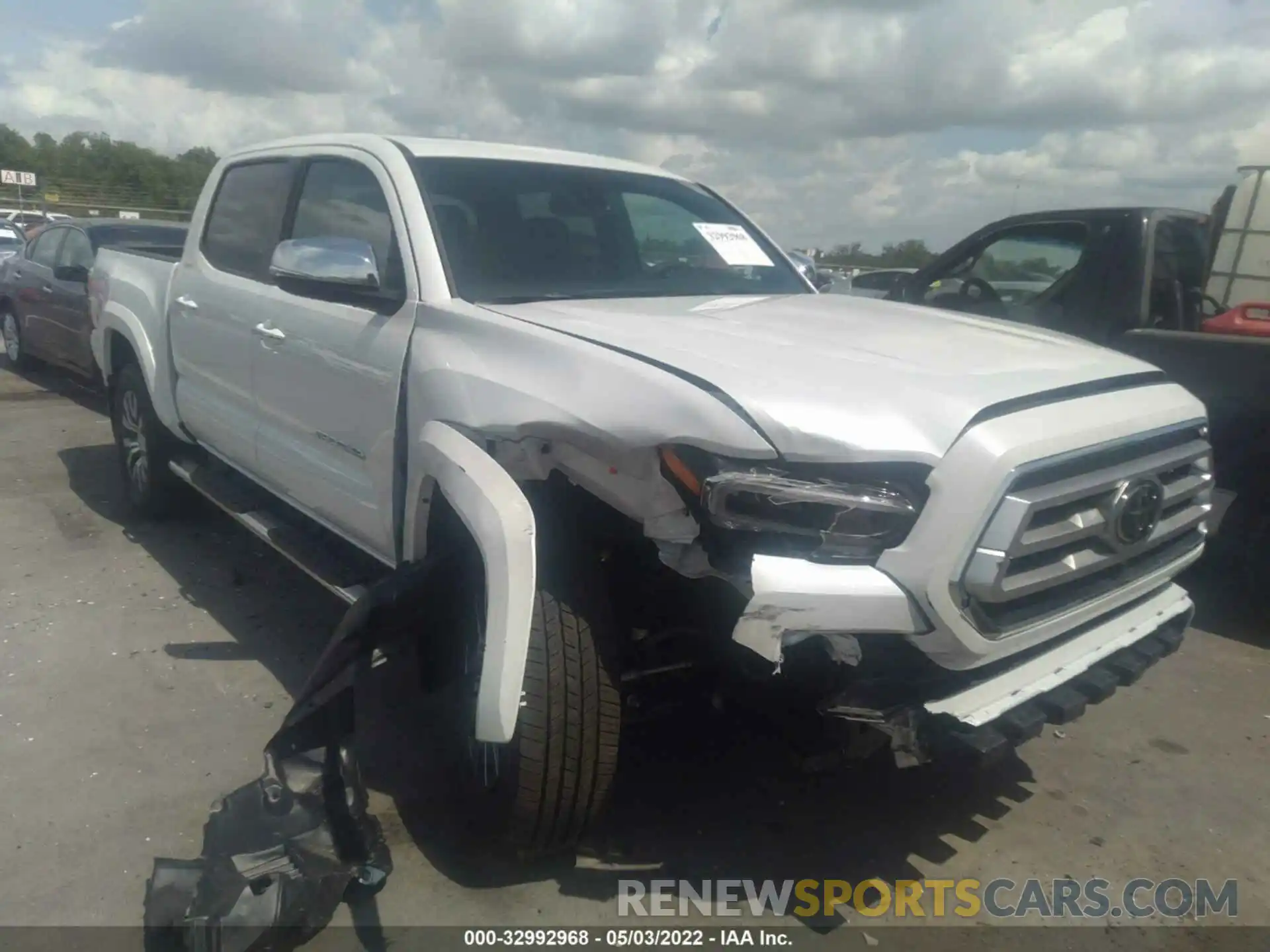 1 Photograph of a damaged car 3TYEZ5CN6NT017474 TOYOTA TACOMA 2WD 2022