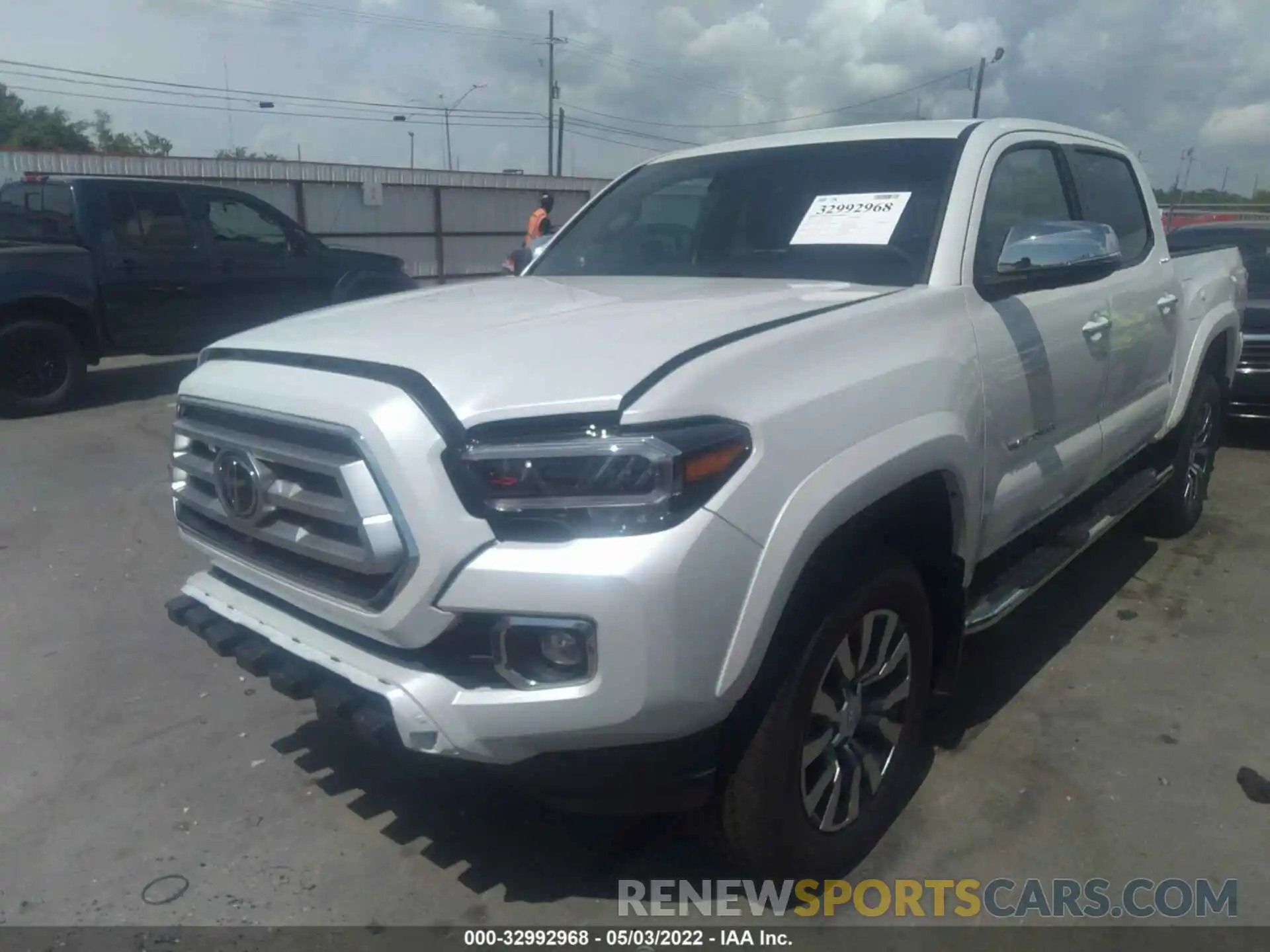 2 Photograph of a damaged car 3TYEZ5CN6NT017474 TOYOTA TACOMA 2WD 2022