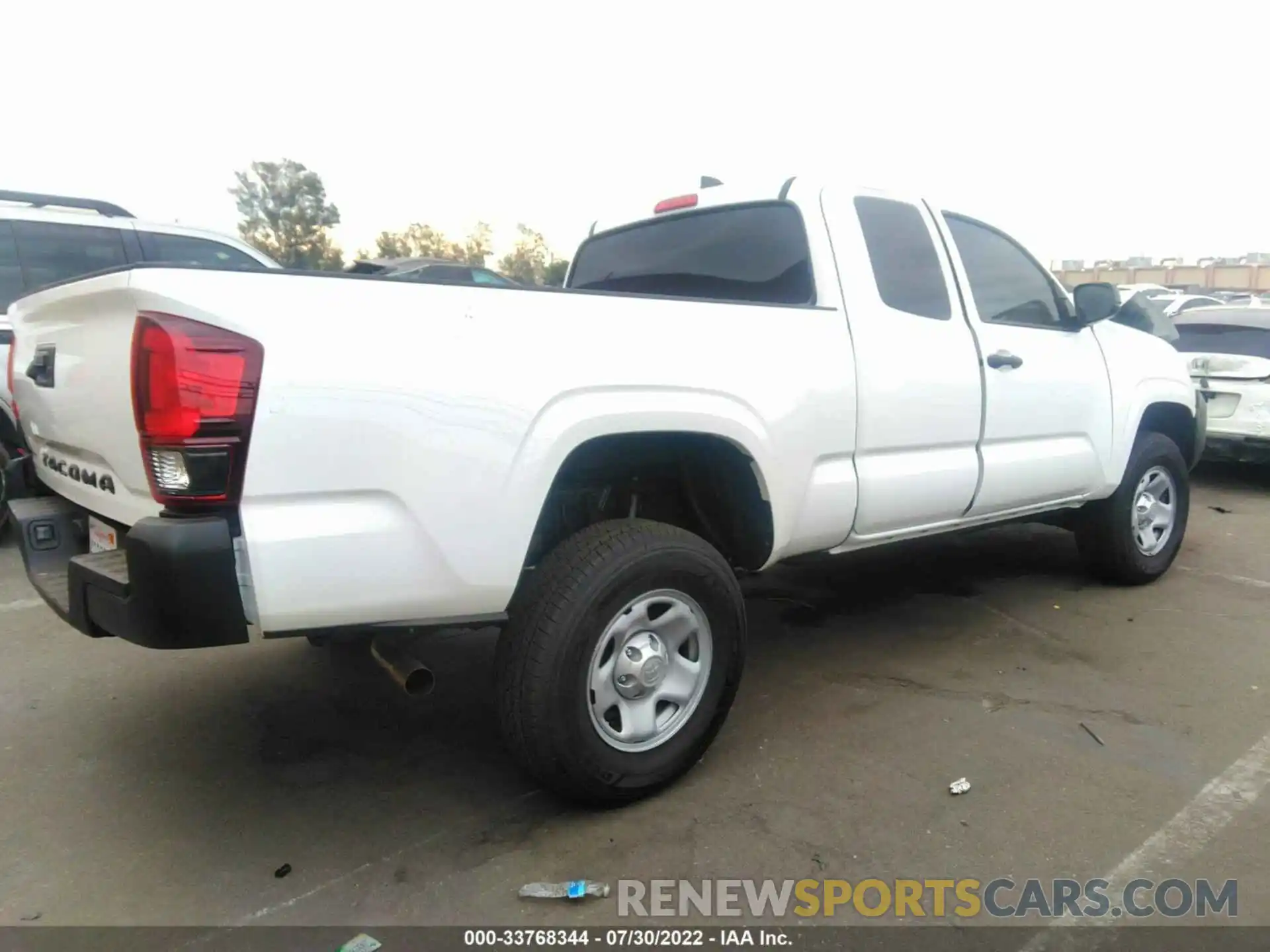 4 Photograph of a damaged car 3TYRX5GN2NT052028 TOYOTA TACOMA 2WD 2022