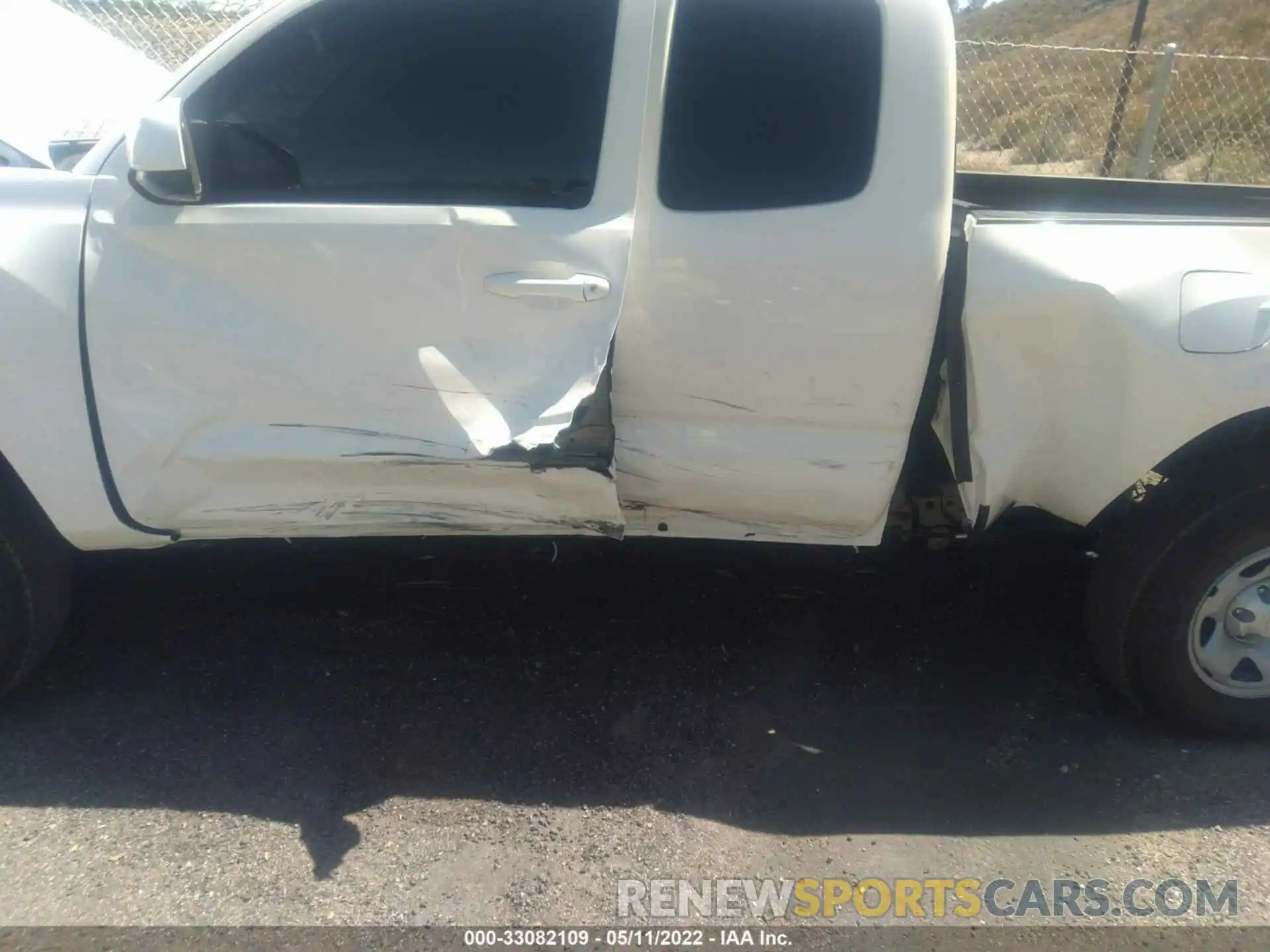 6 Photograph of a damaged car 3TYRX5GN3NT050479 TOYOTA TACOMA 2WD 2022