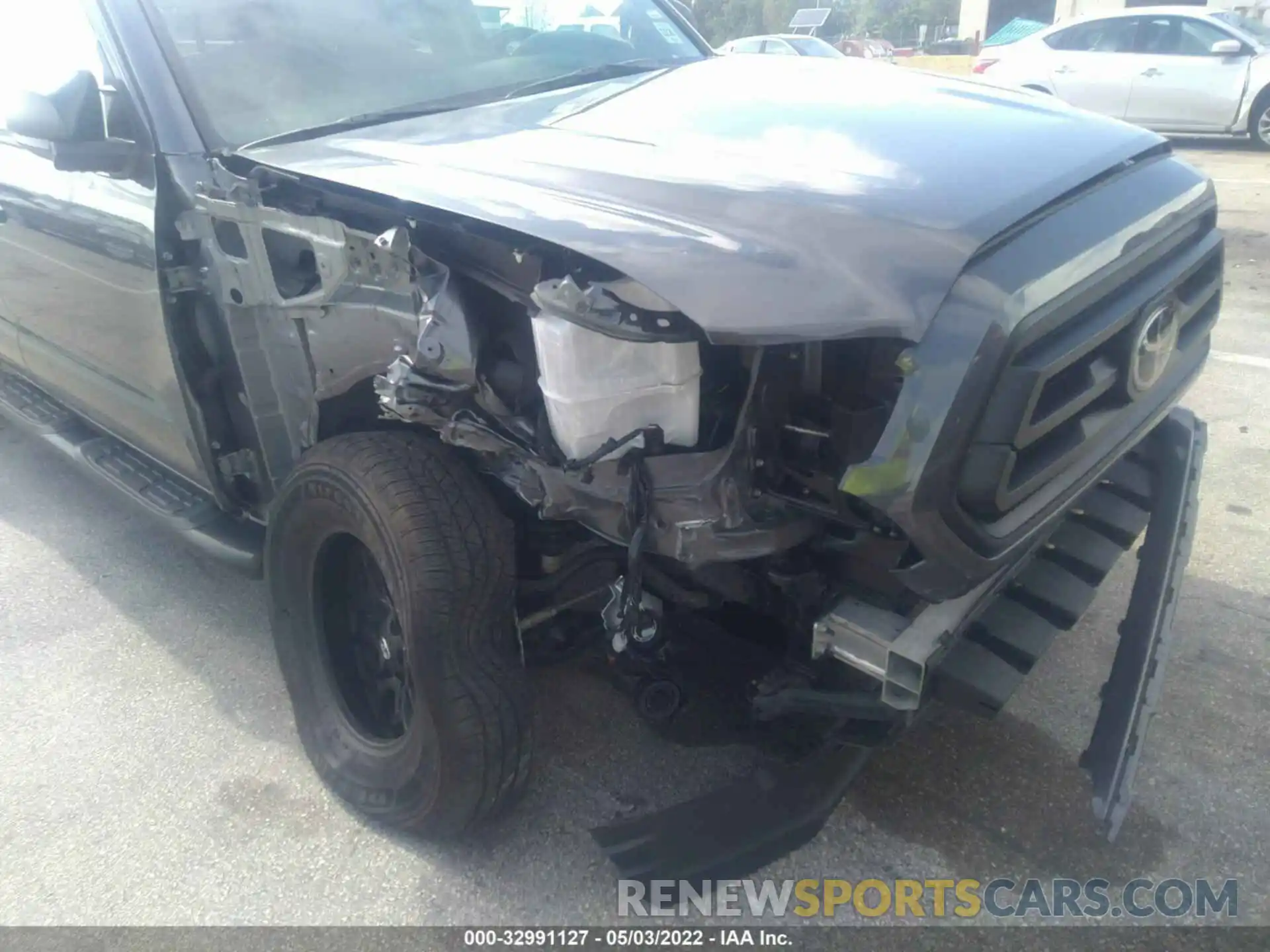 6 Photograph of a damaged car 3TYRZ5CN0NT014457 TOYOTA TACOMA 2WD 2022