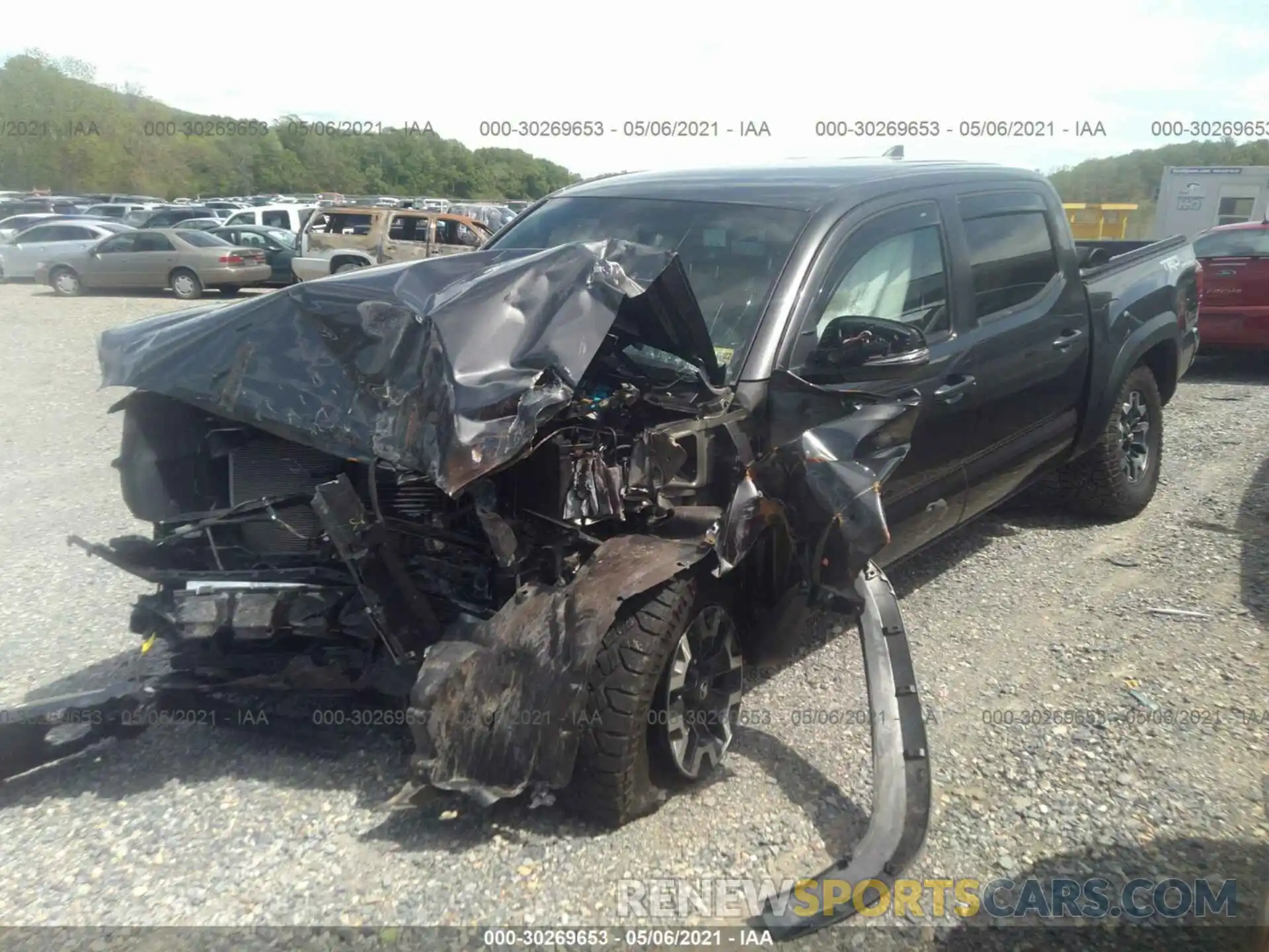 2 Photograph of a damaged car 3TMCZ5AN0KM192546 TOYOTA TACOMA 4WD 2019