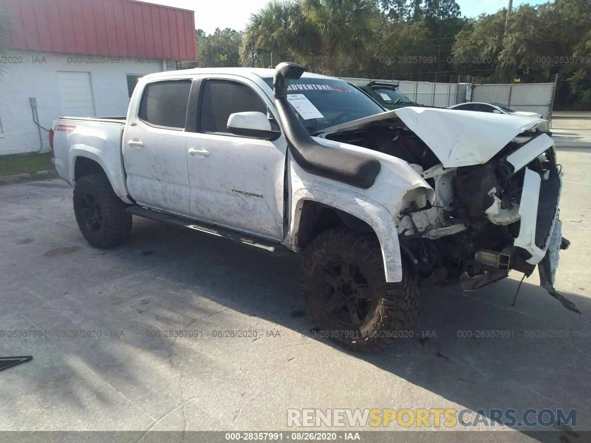 1 Photograph of a damaged car 3TMCZ5AN0KM194555 TOYOTA TACOMA 4WD 2019