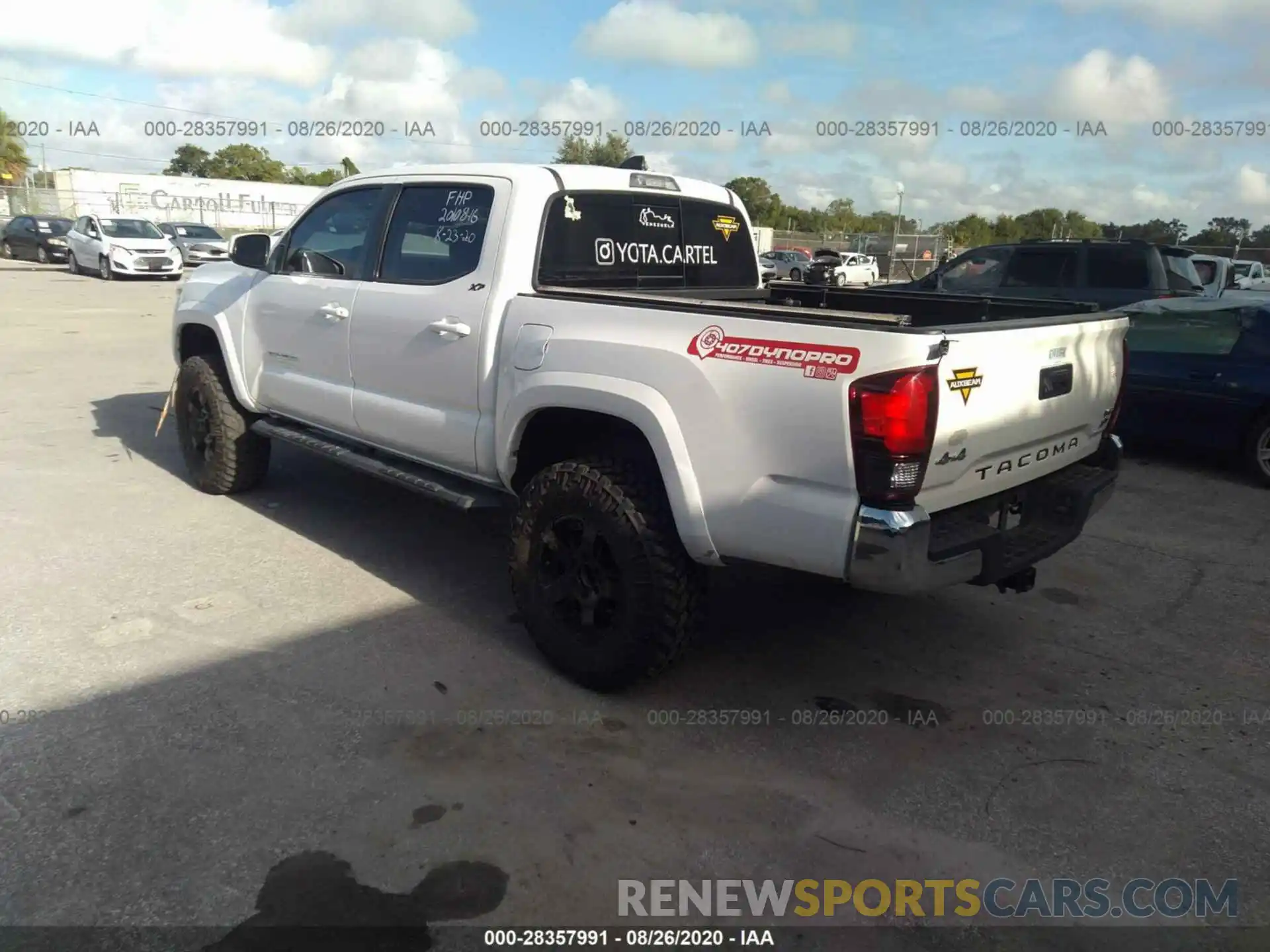 3 Photograph of a damaged car 3TMCZ5AN0KM194555 TOYOTA TACOMA 4WD 2019