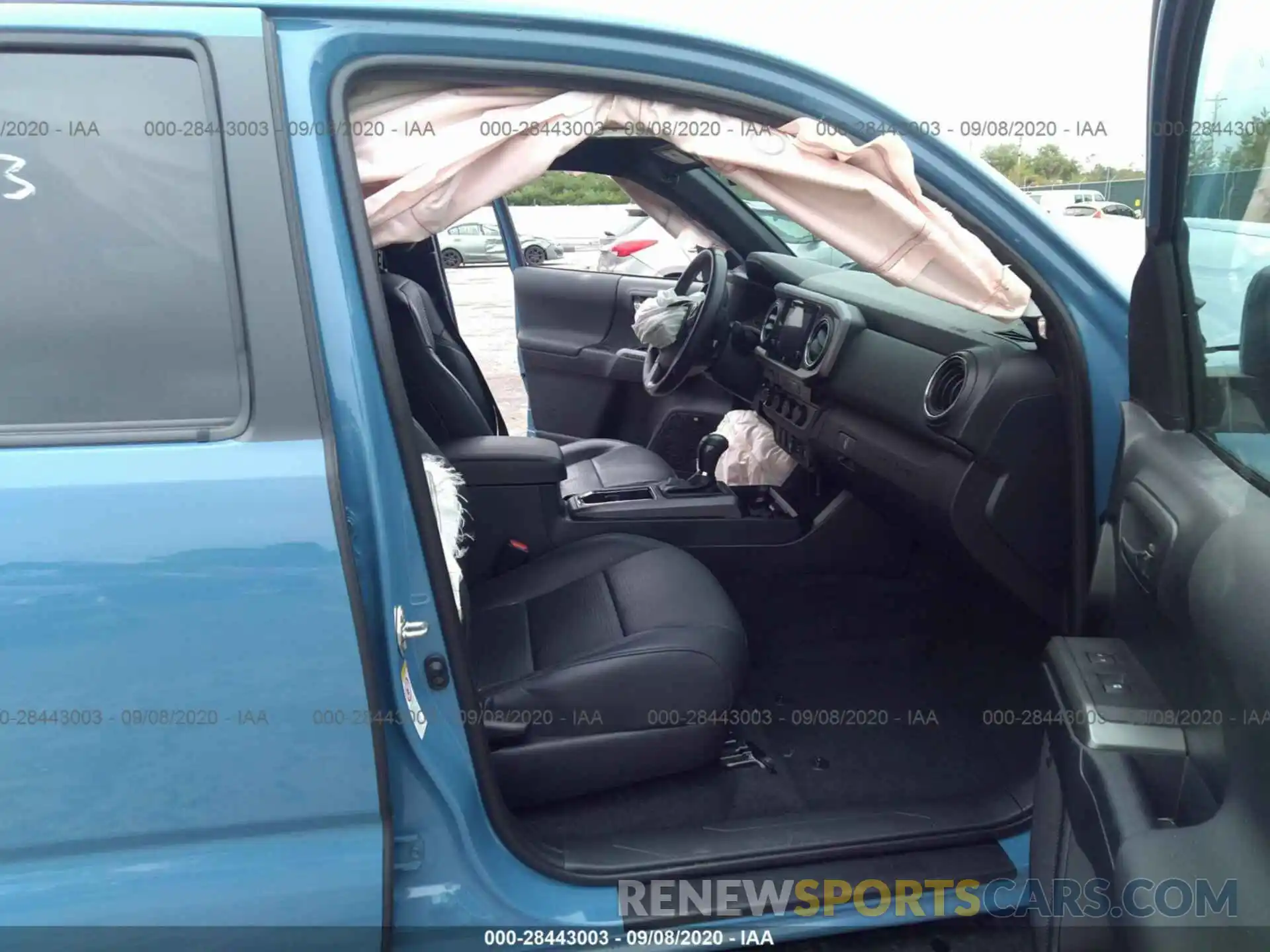 5 Photograph of a damaged car 3TMCZ5AN0KM201939 TOYOTA TACOMA 4WD 2019