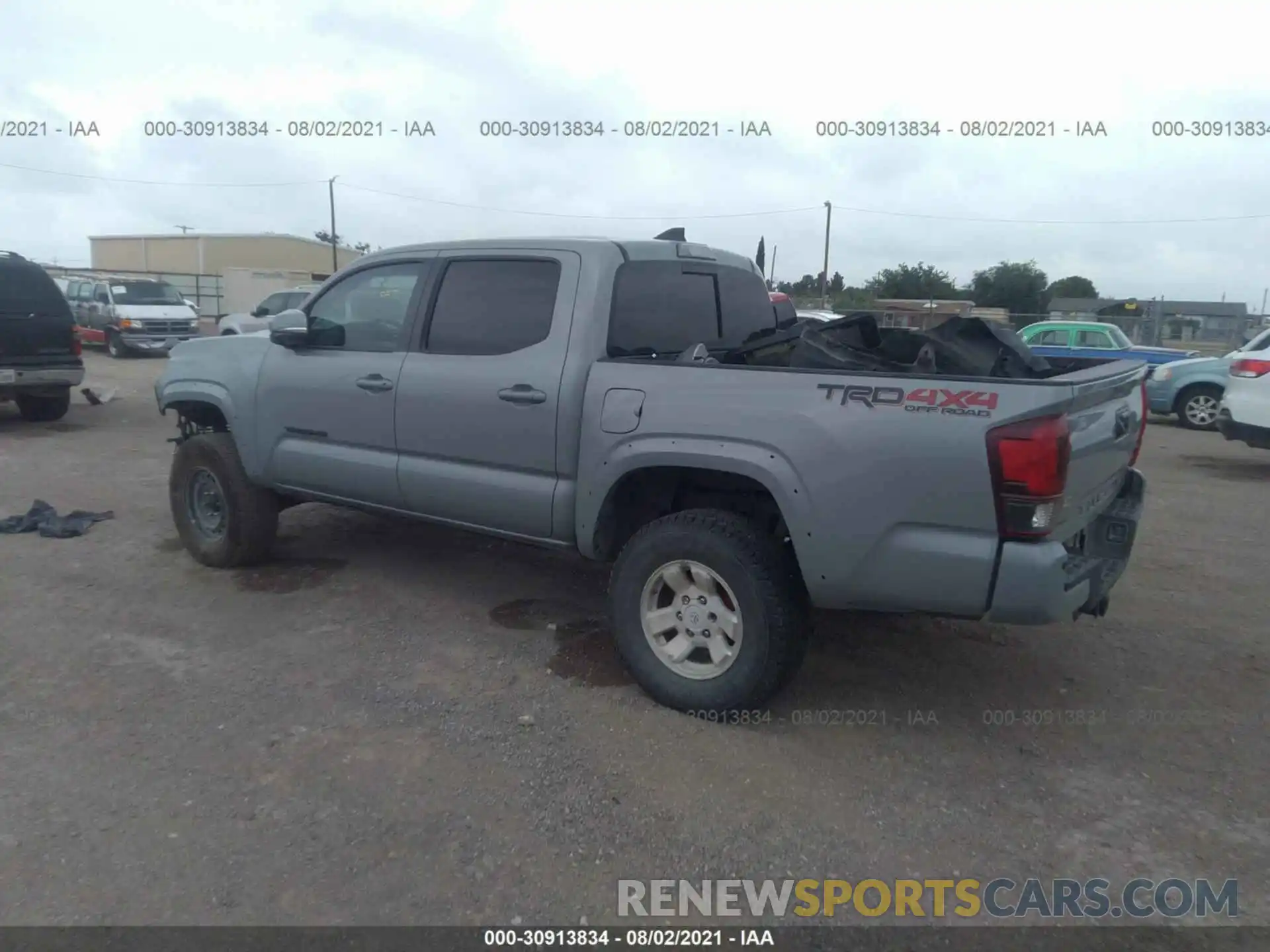 3 Photograph of a damaged car 3TMCZ5AN0KM204257 TOYOTA TACOMA 4WD 2019