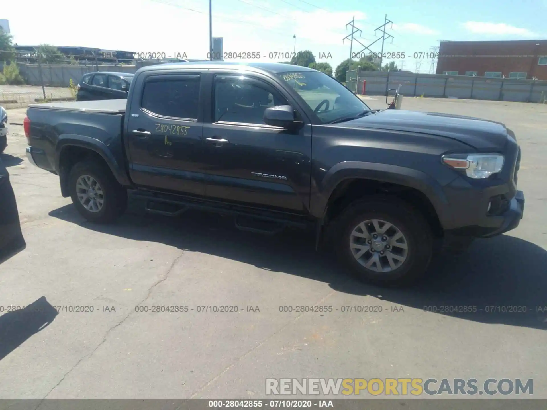 1 Photograph of a damaged car 3TMCZ5AN0KM205327 TOYOTA TACOMA 4WD 2019