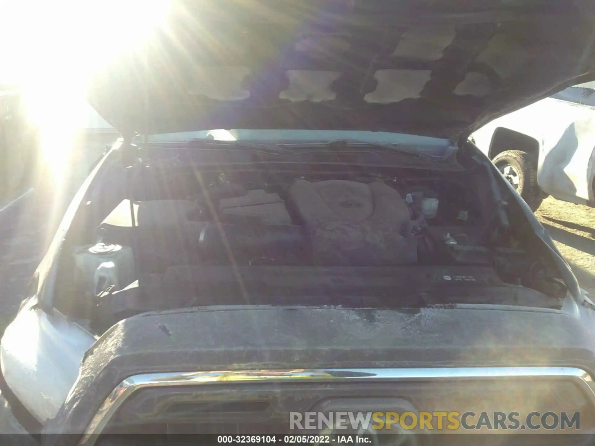 10 Photograph of a damaged car 3TMCZ5AN0KM207580 TOYOTA TACOMA 4WD 2019