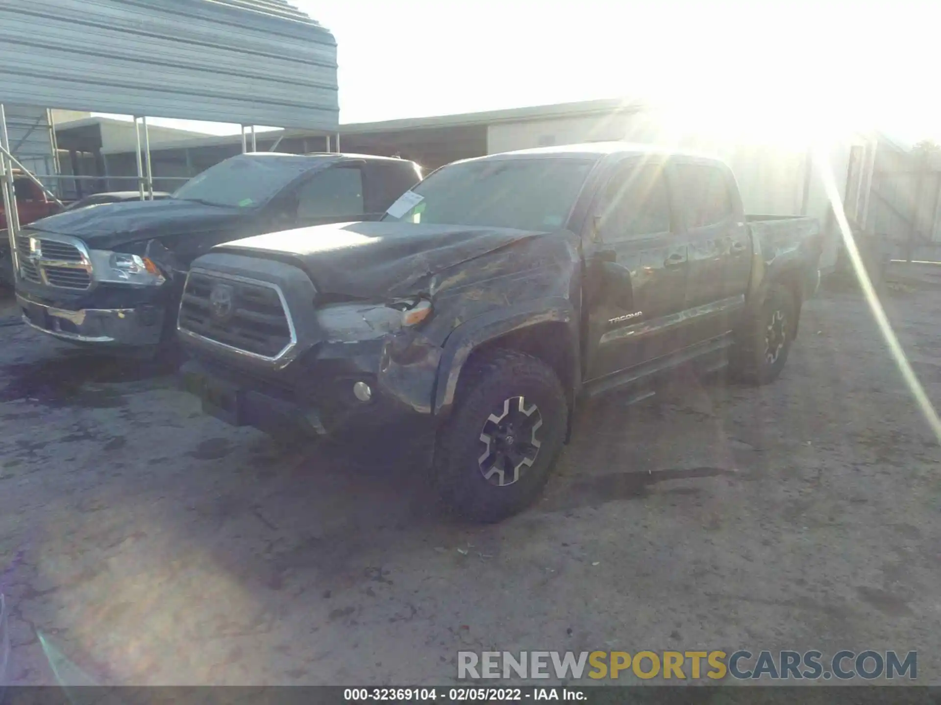 2 Photograph of a damaged car 3TMCZ5AN0KM207580 TOYOTA TACOMA 4WD 2019