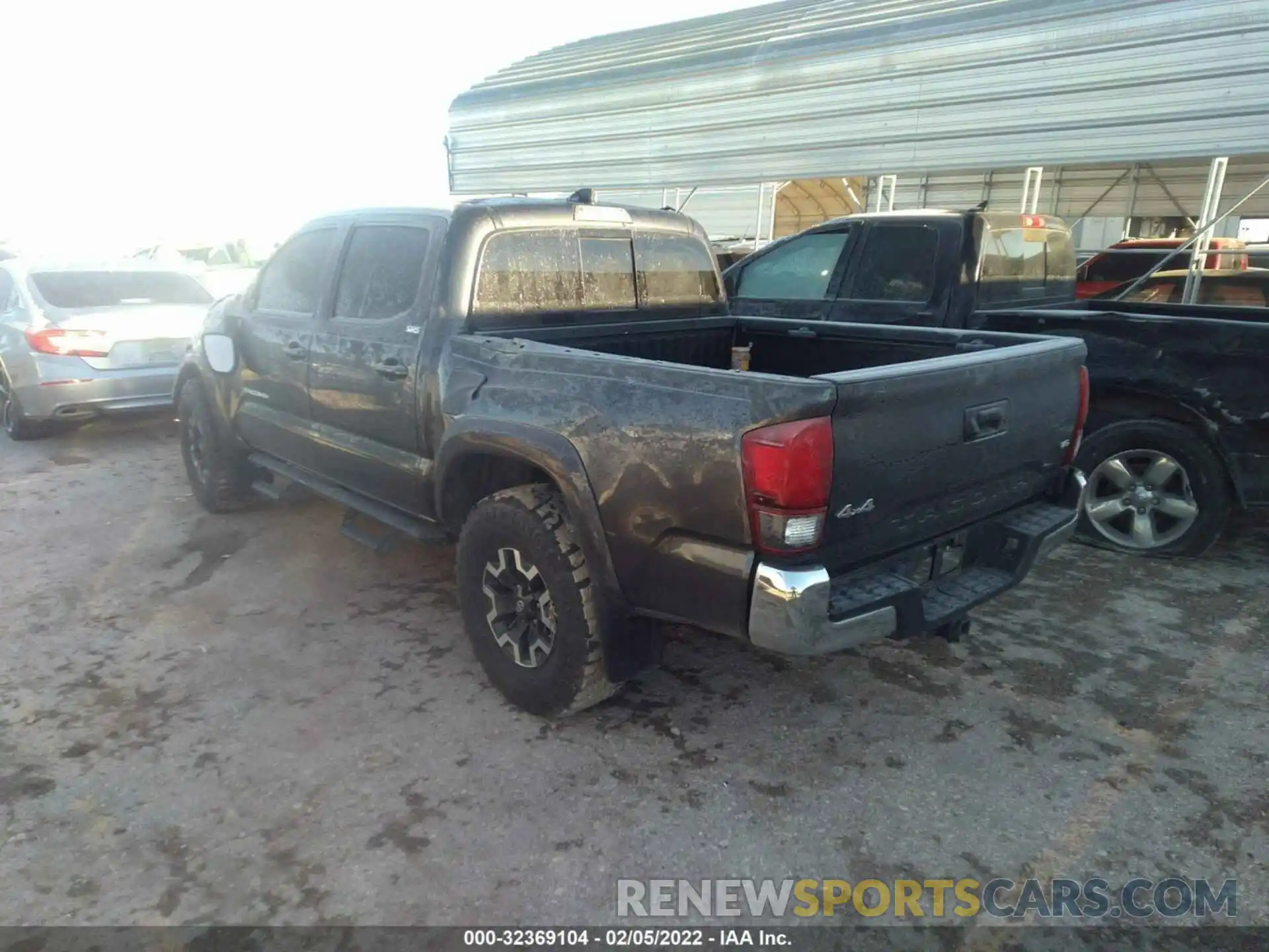 3 Photograph of a damaged car 3TMCZ5AN0KM207580 TOYOTA TACOMA 4WD 2019