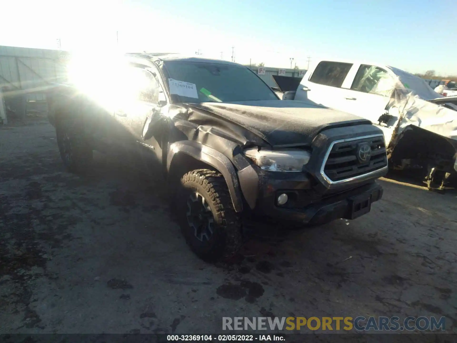 6 Фотография поврежденного автомобиля 3TMCZ5AN0KM207580 TOYOTA TACOMA 4WD 2019