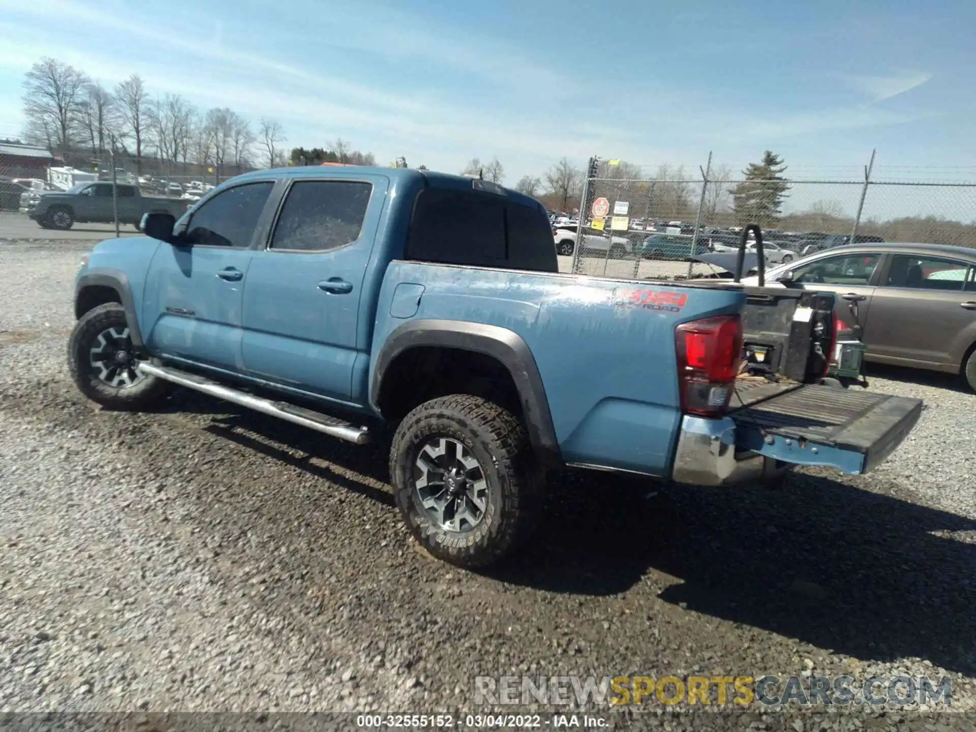 3 Photograph of a damaged car 3TMCZ5AN0KM210608 TOYOTA TACOMA 4WD 2019