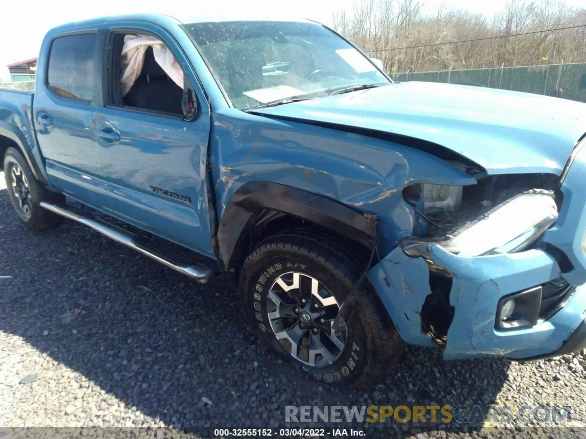 6 Photograph of a damaged car 3TMCZ5AN0KM210608 TOYOTA TACOMA 4WD 2019