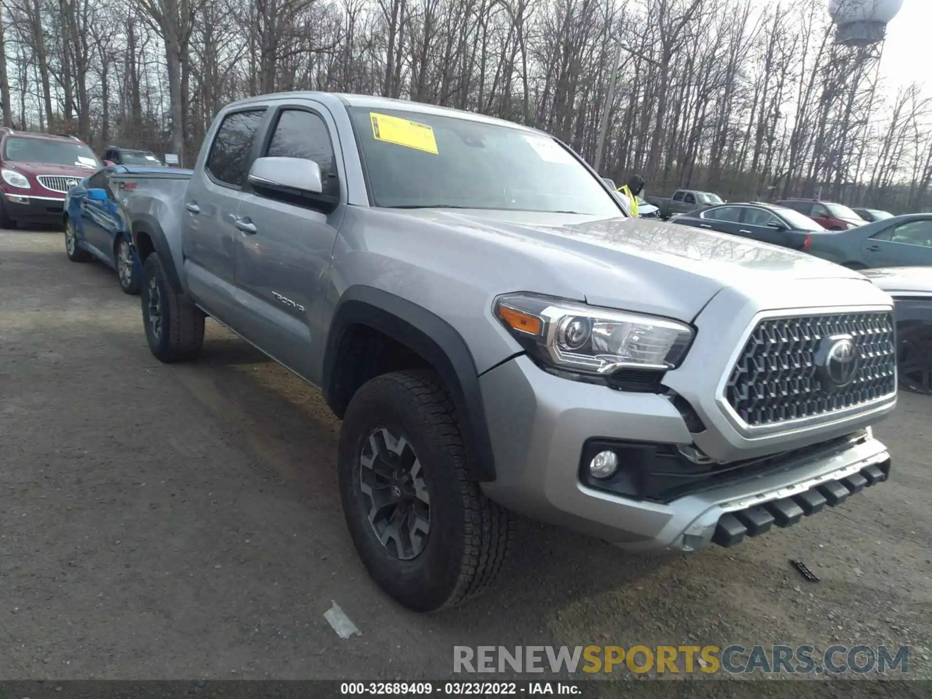 1 Photograph of a damaged car 3TMCZ5AN0KM210981 TOYOTA TACOMA 4WD 2019