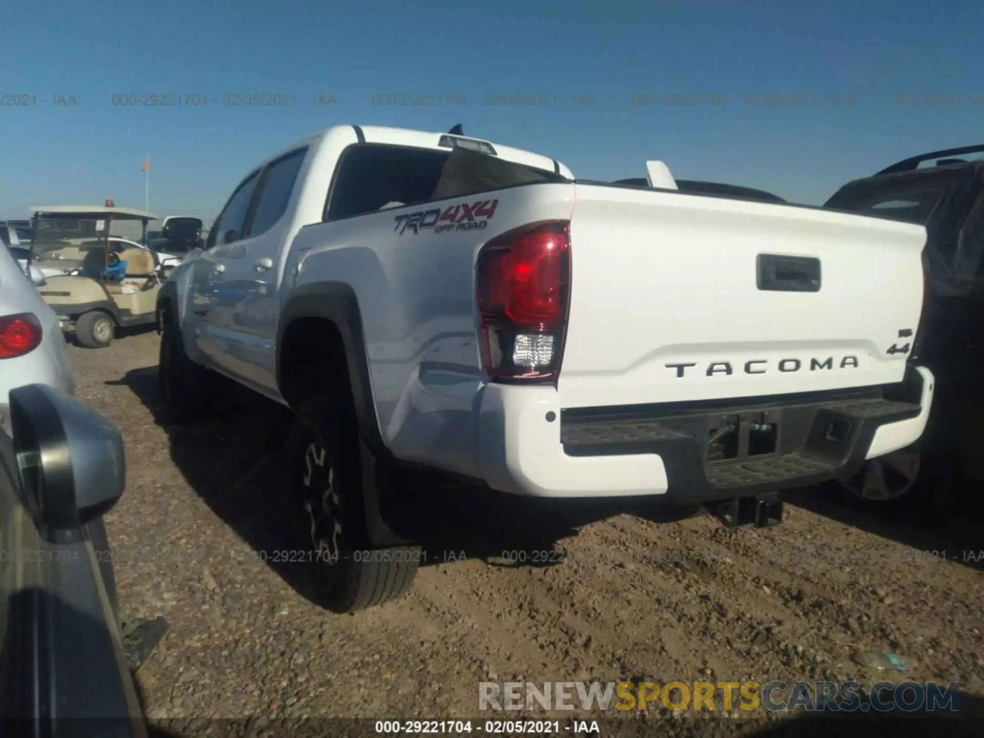 3 Photograph of a damaged car 3TMCZ5AN0KM232026 TOYOTA TACOMA 4WD 2019