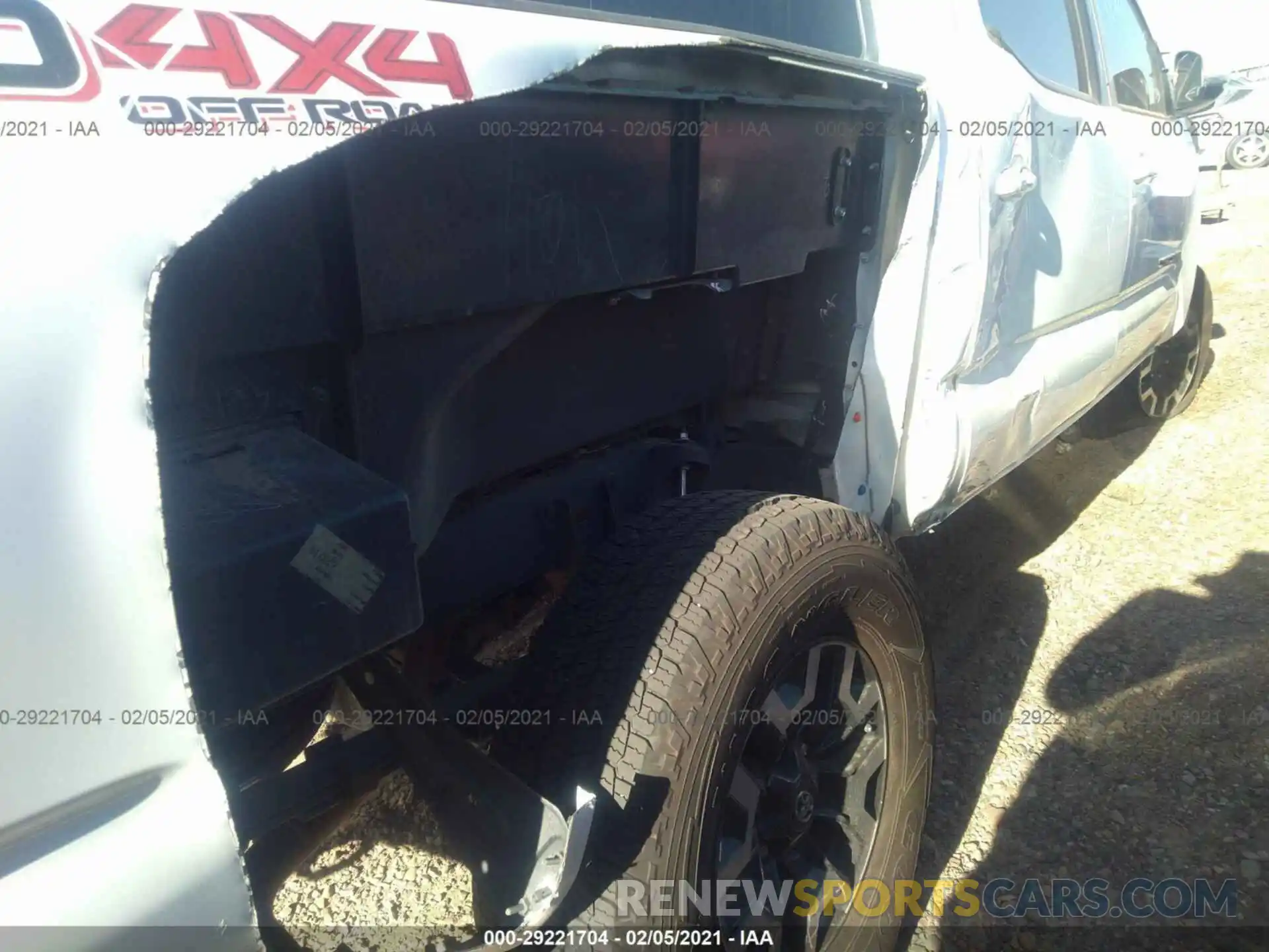 6 Photograph of a damaged car 3TMCZ5AN0KM232026 TOYOTA TACOMA 4WD 2019