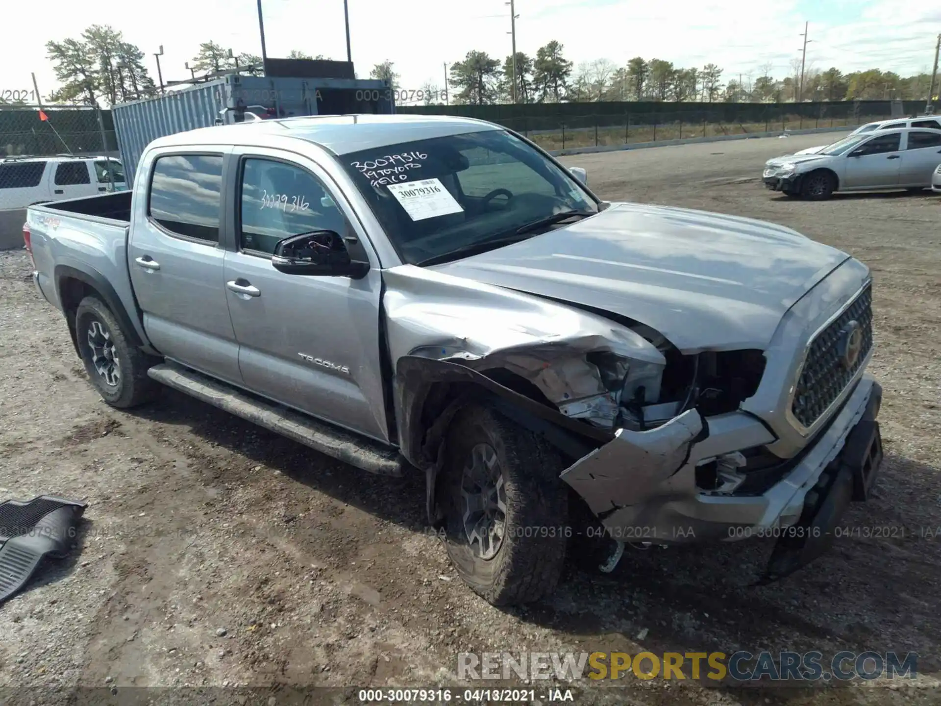 1 Photograph of a damaged car 3TMCZ5AN0KM232656 TOYOTA TACOMA 4WD 2019