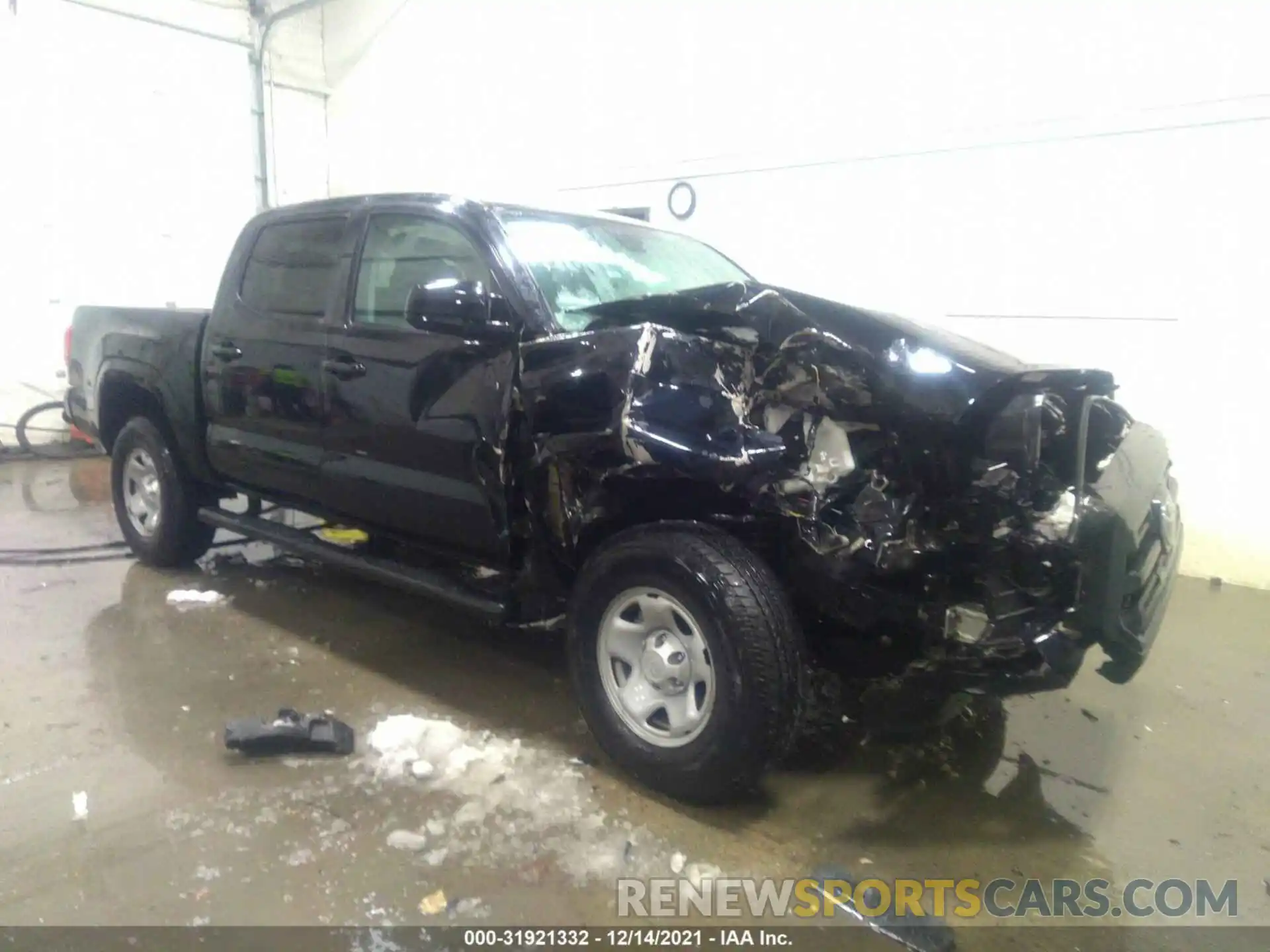 1 Photograph of a damaged car 3TMCZ5AN0KM236352 TOYOTA TACOMA 4WD 2019