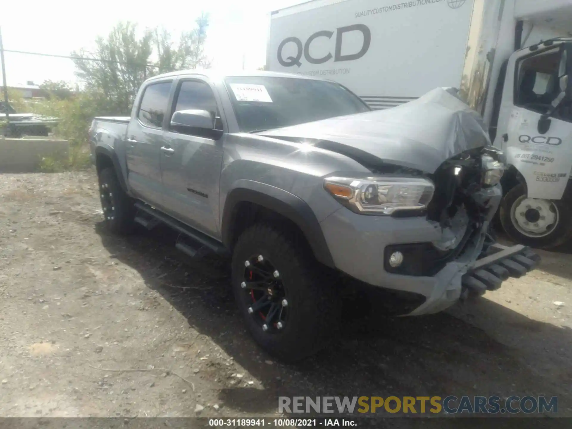 1 Photograph of a damaged car 3TMCZ5AN0KM244855 TOYOTA TACOMA 4WD 2019