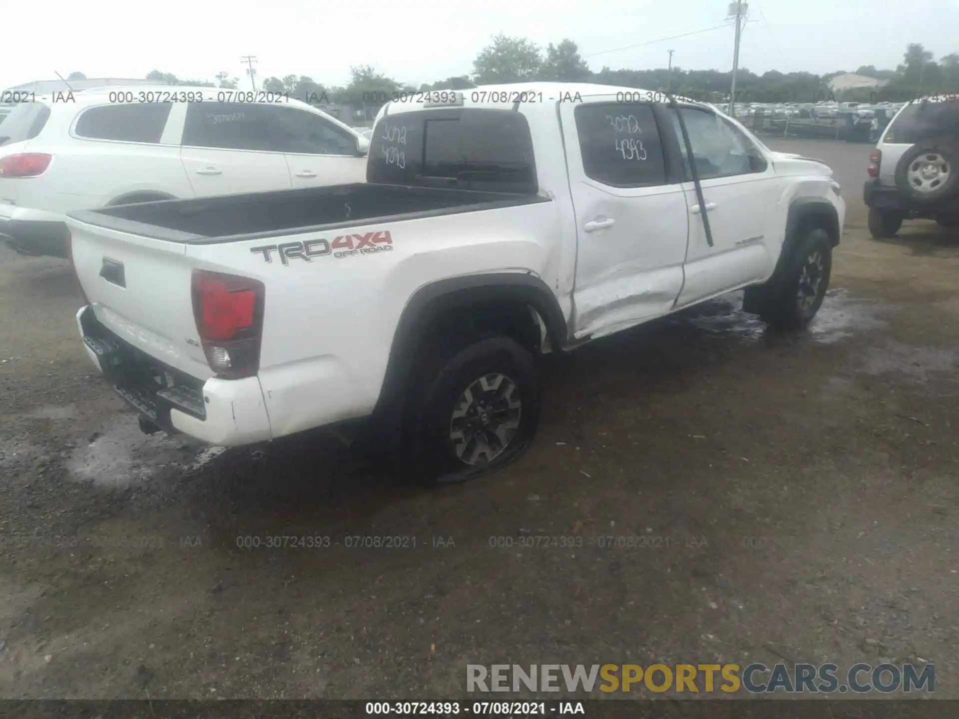 4 Фотография поврежденного автомобиля 3TMCZ5AN0KM245553 TOYOTA TACOMA 4WD 2019