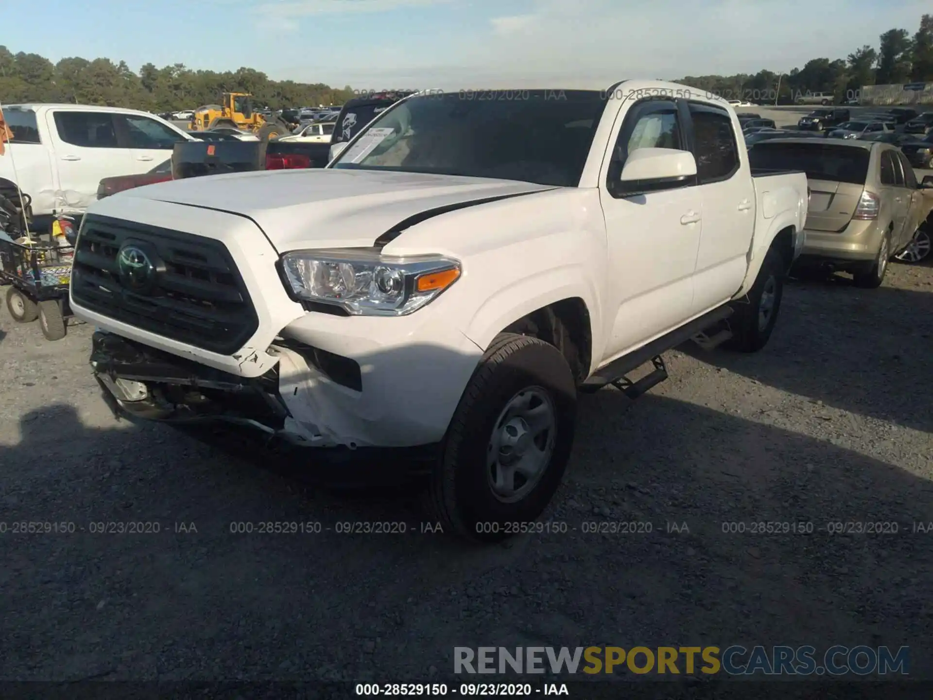 2 Фотография поврежденного автомобиля 3TMCZ5AN0KM249621 TOYOTA TACOMA 4WD 2019