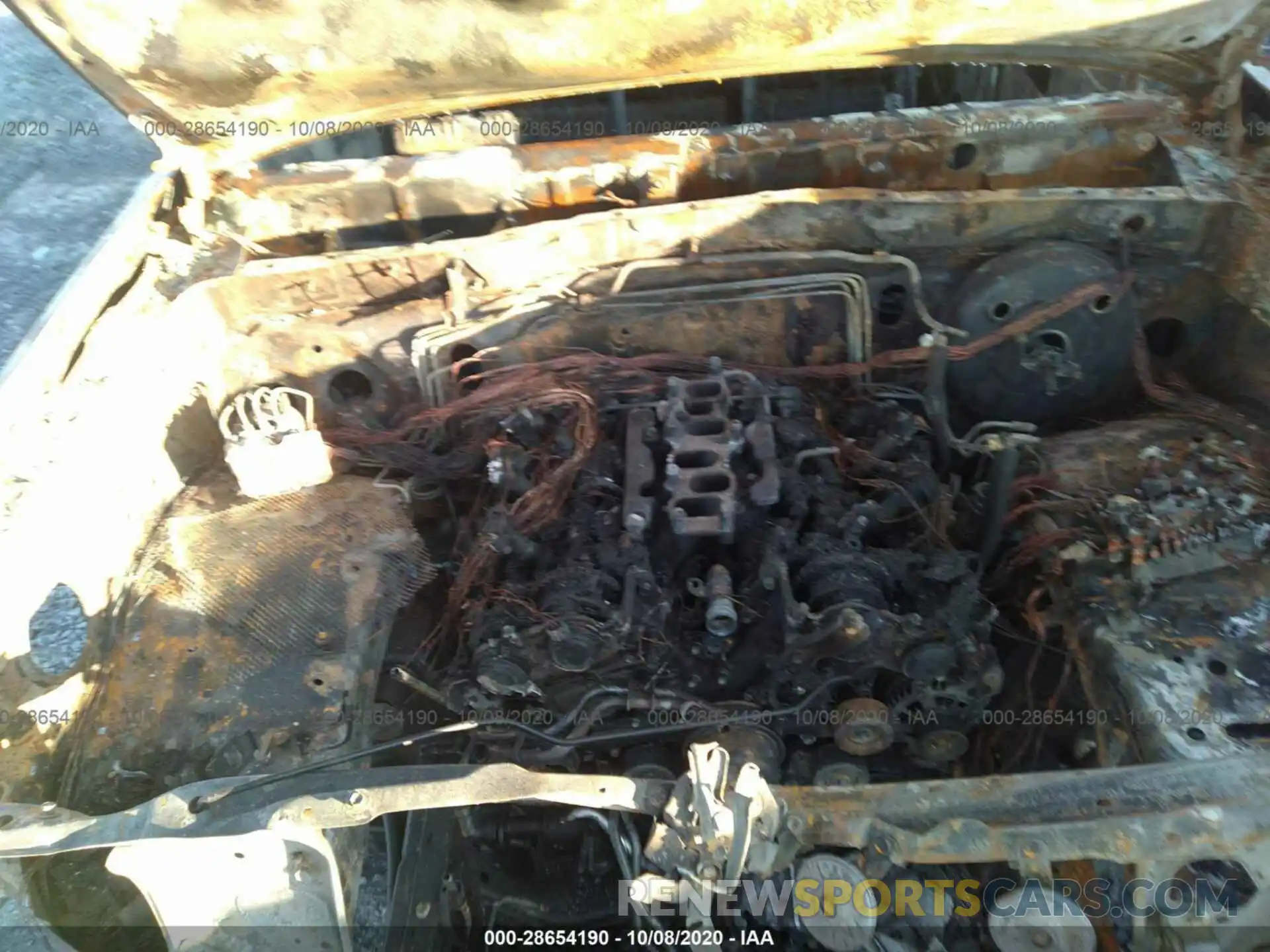 10 Photograph of a damaged car 3TMCZ5AN0KM255032 TOYOTA TACOMA 4WD 2019