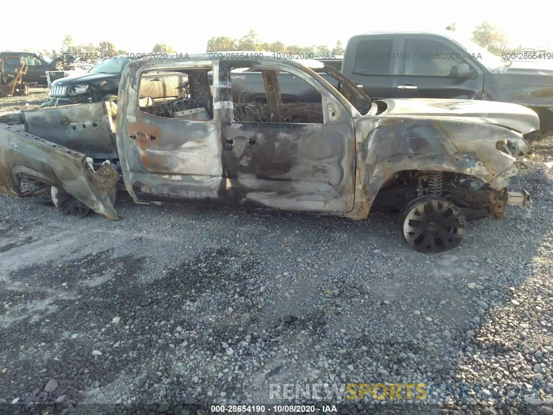 6 Фотография поврежденного автомобиля 3TMCZ5AN0KM255032 TOYOTA TACOMA 4WD 2019