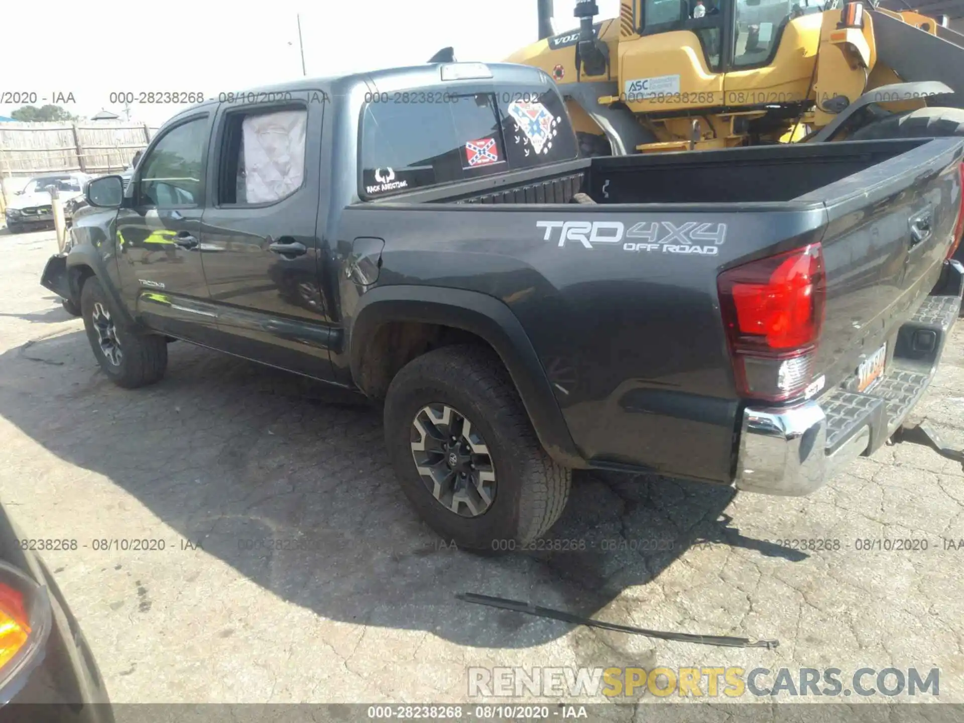 3 Photograph of a damaged car 3TMCZ5AN0KM256990 TOYOTA TACOMA 4WD 2019