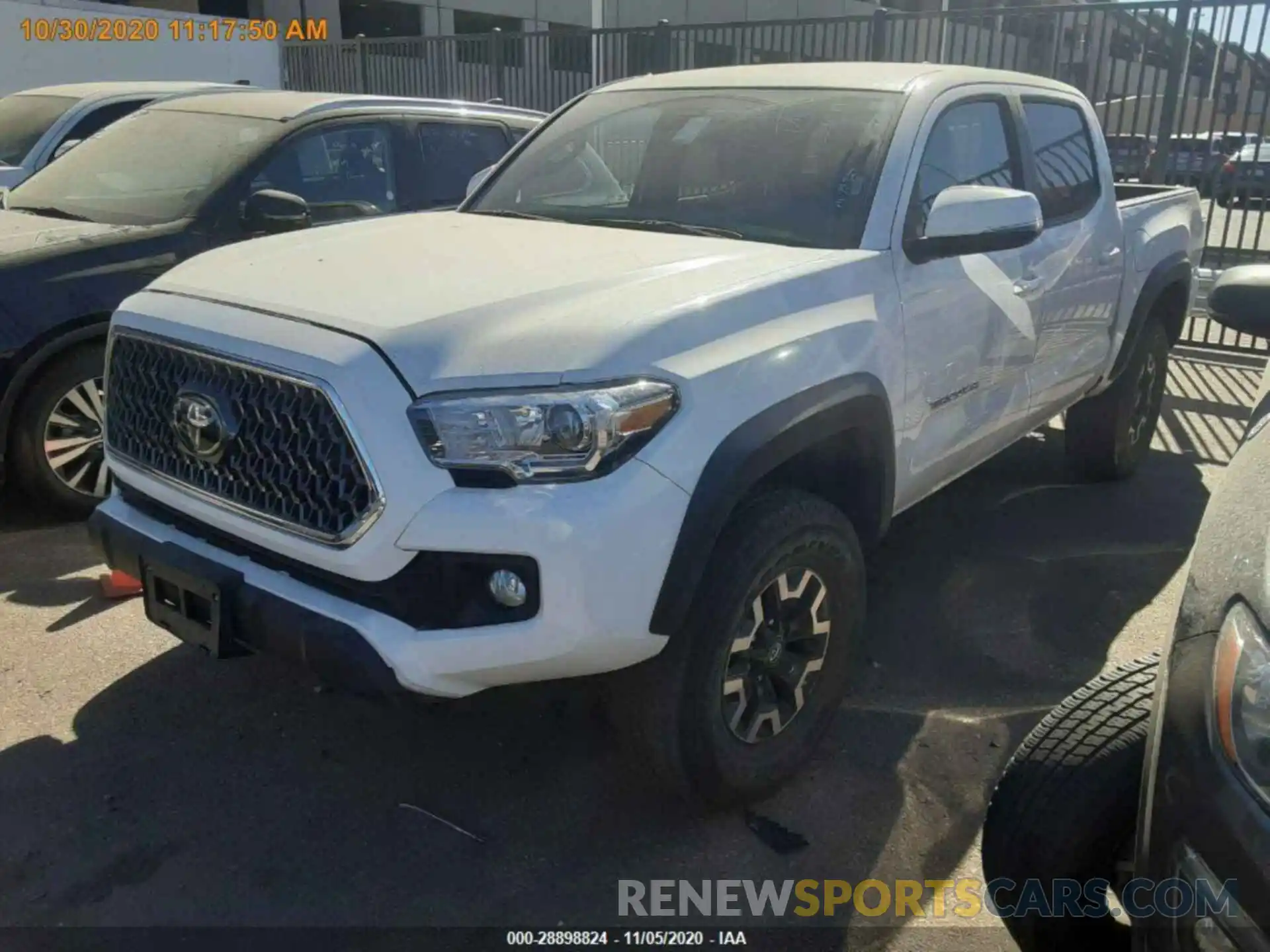 16 Фотография поврежденного автомобиля 3TMCZ5AN0KM258416 TOYOTA TACOMA 4WD 2019