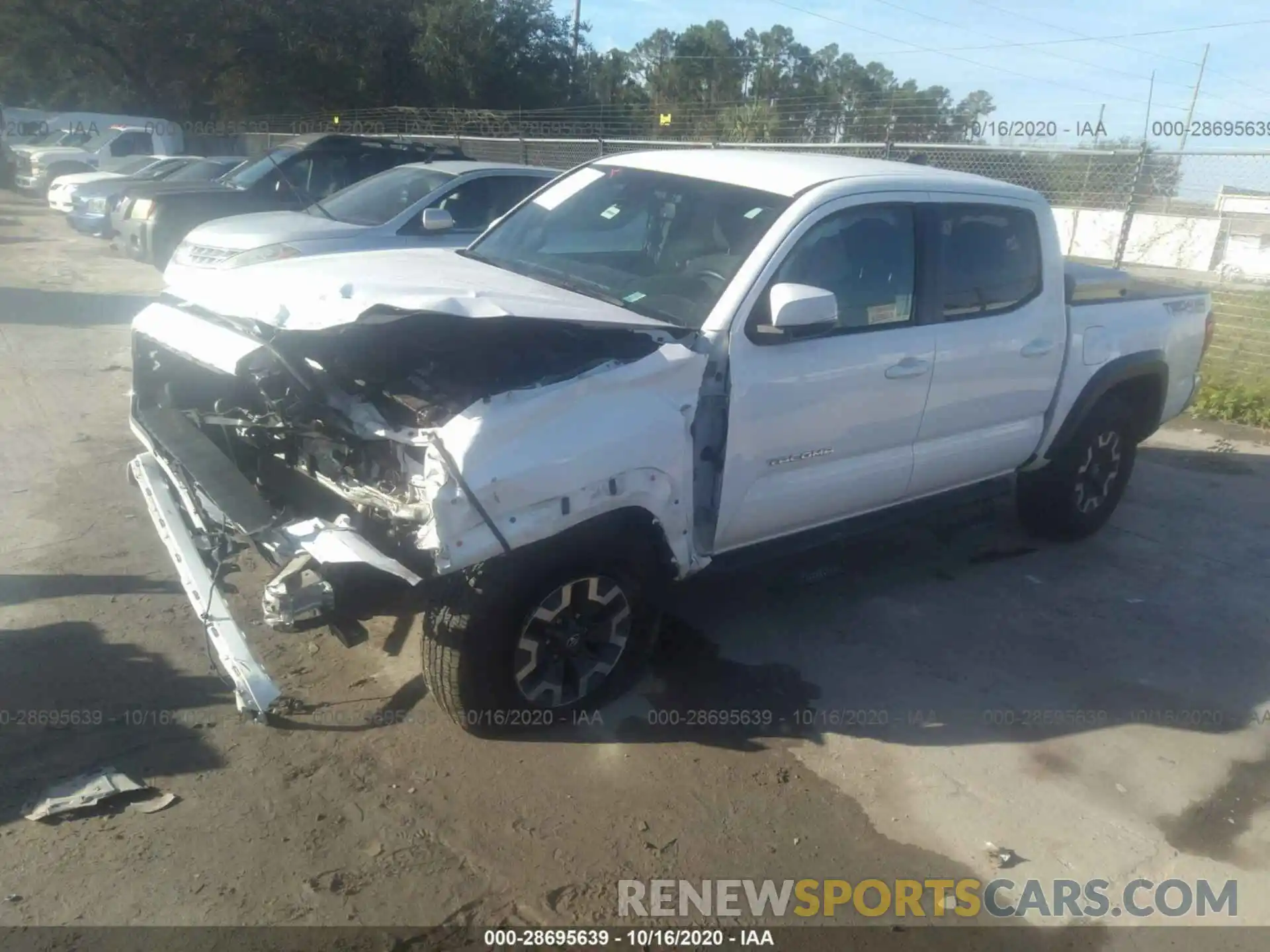 2 Photograph of a damaged car 3TMCZ5AN0KM260330 TOYOTA TACOMA 4WD 2019