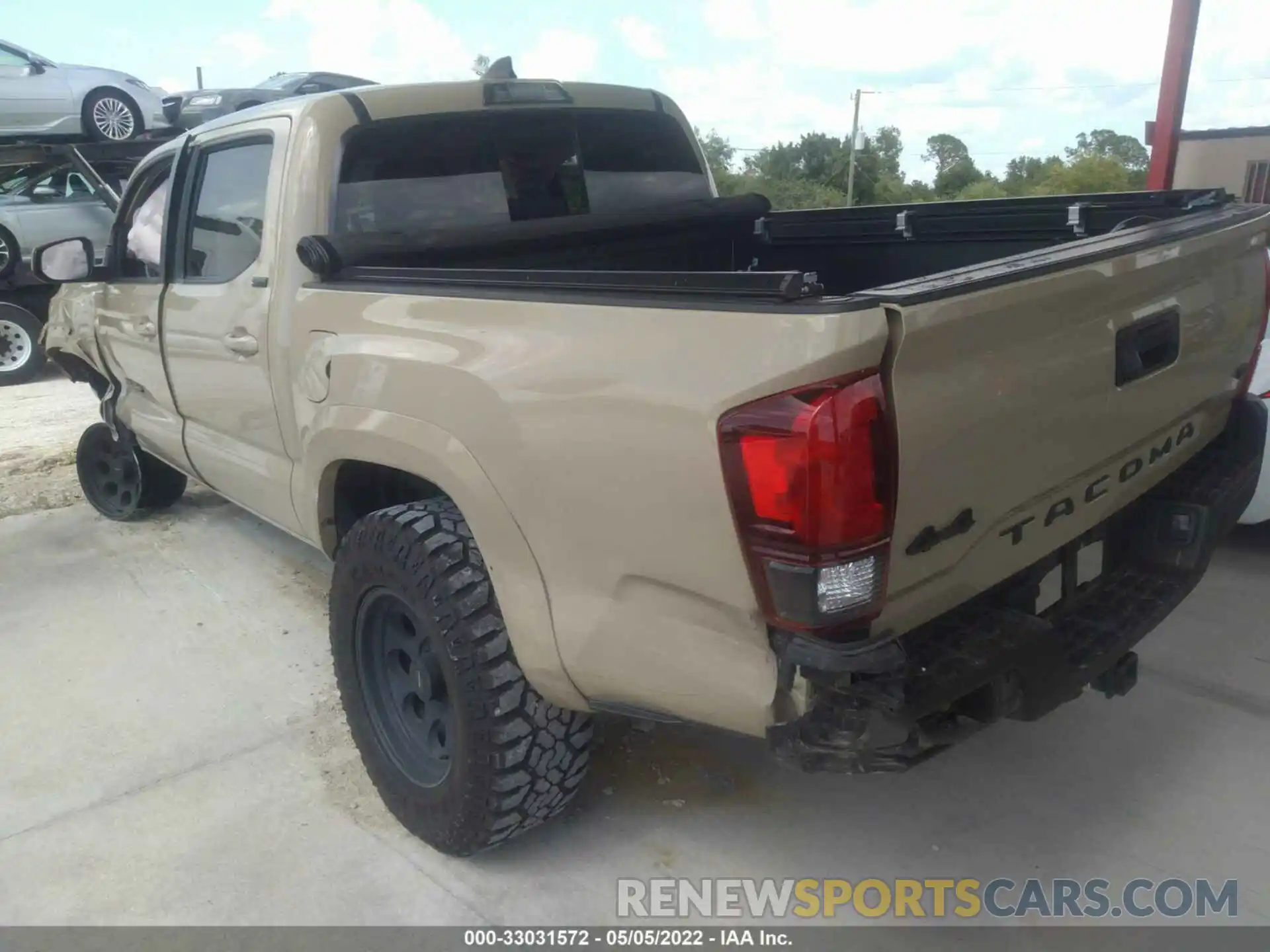 3 Photograph of a damaged car 3TMCZ5AN0KM263583 TOYOTA TACOMA 4WD 2019