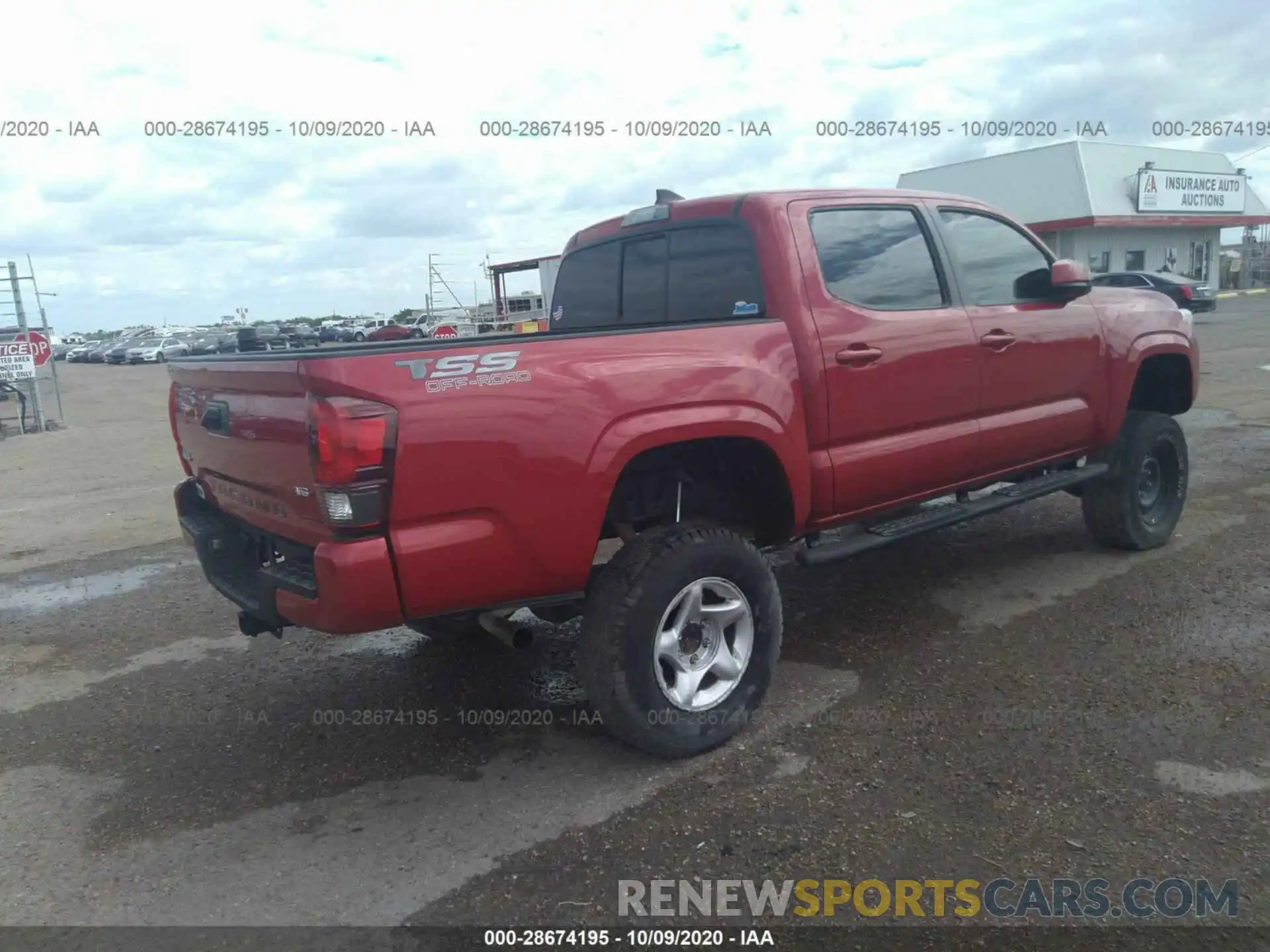 4 Photograph of a damaged car 3TMCZ5AN0KM267973 TOYOTA TACOMA 4WD 2019