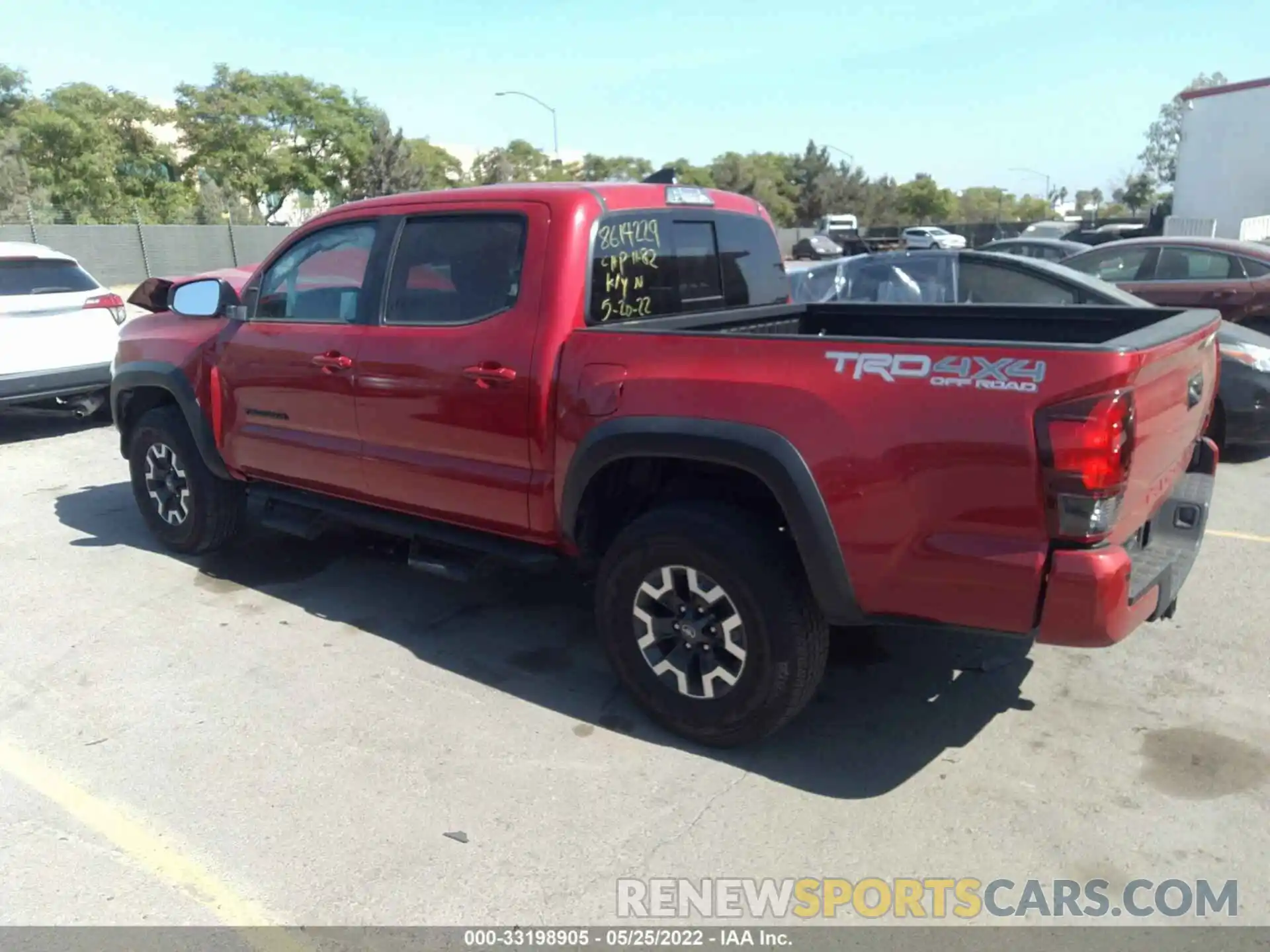 3 Photograph of a damaged car 3TMCZ5AN0KM284627 TOYOTA TACOMA 4WD 2019