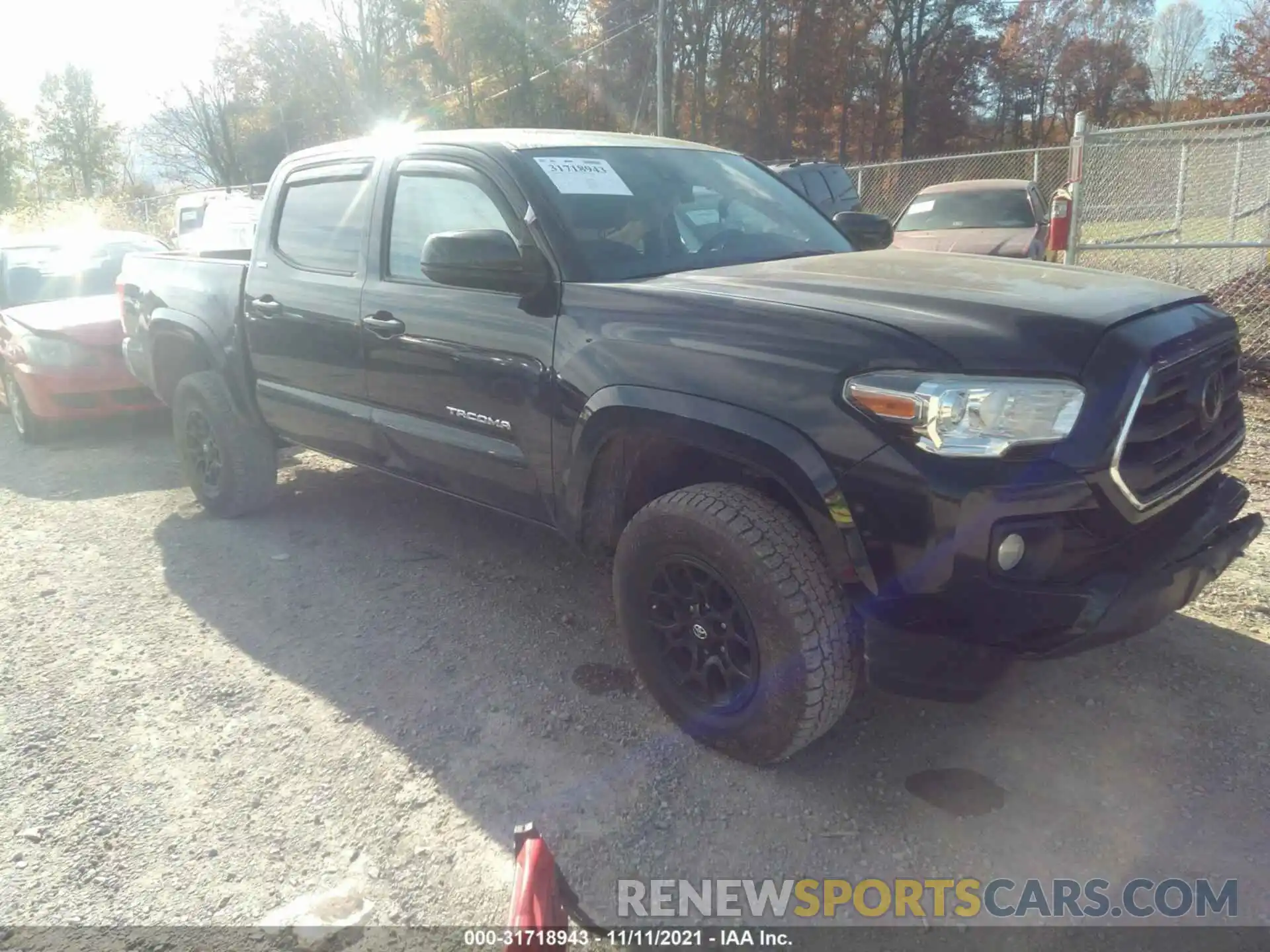 1 Photograph of a damaged car 3TMCZ5AN1KM190031 TOYOTA TACOMA 4WD 2019